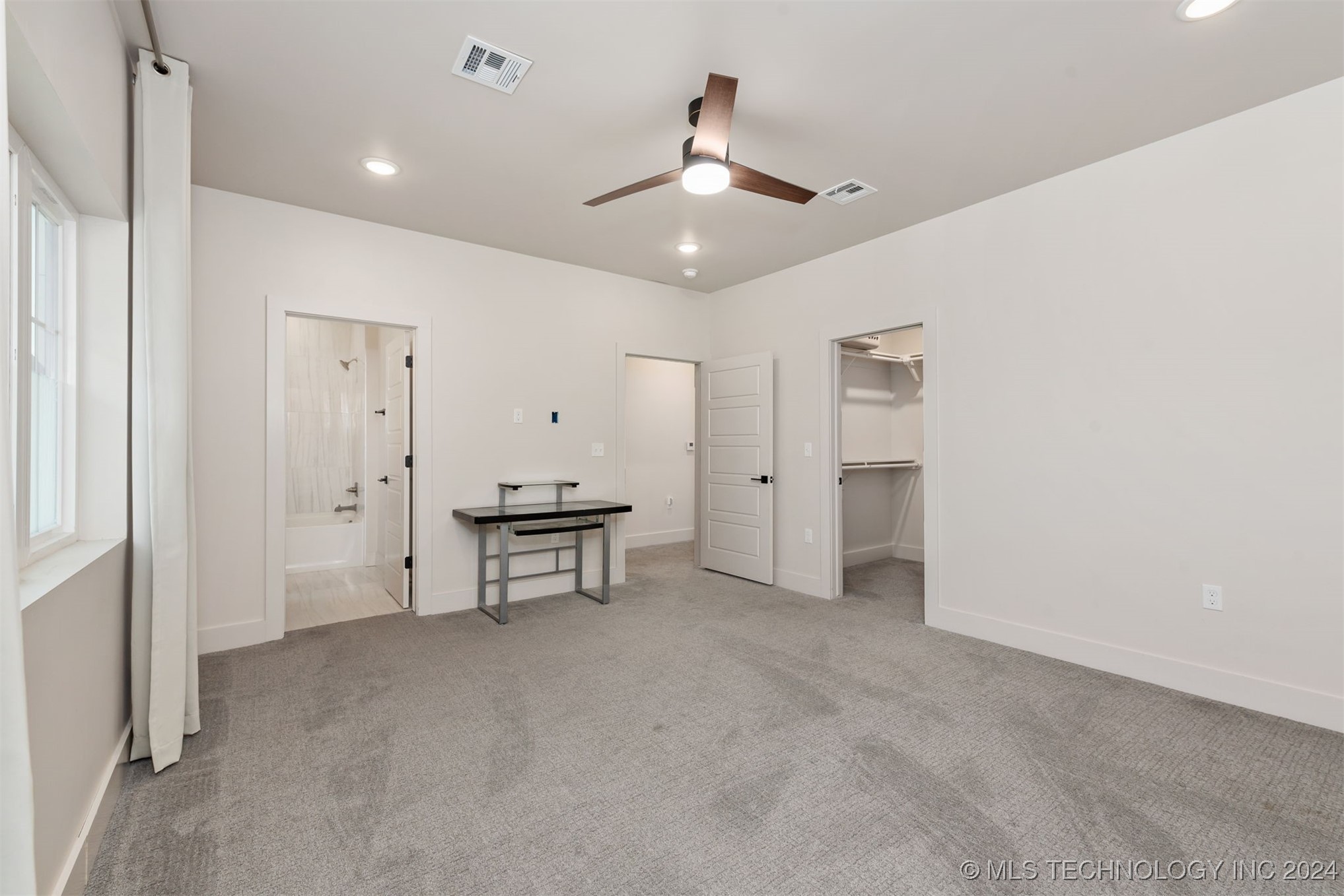 3767 S Riverside Drive E 3767 Property Photo 16