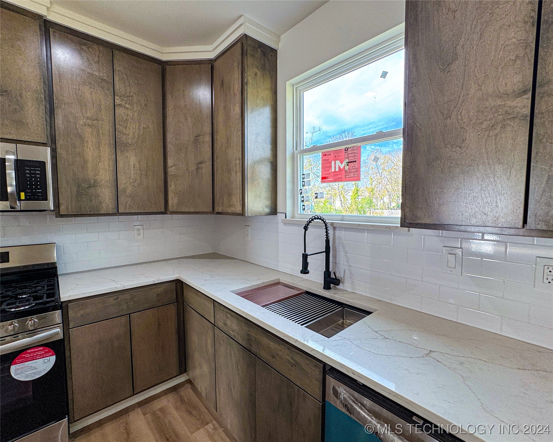 415 E Ute Street N Property Photo 10