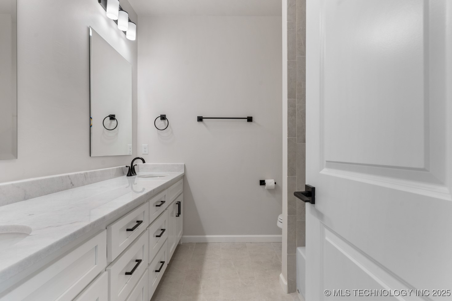 3908 S Elder Boulevard Property Photo 6