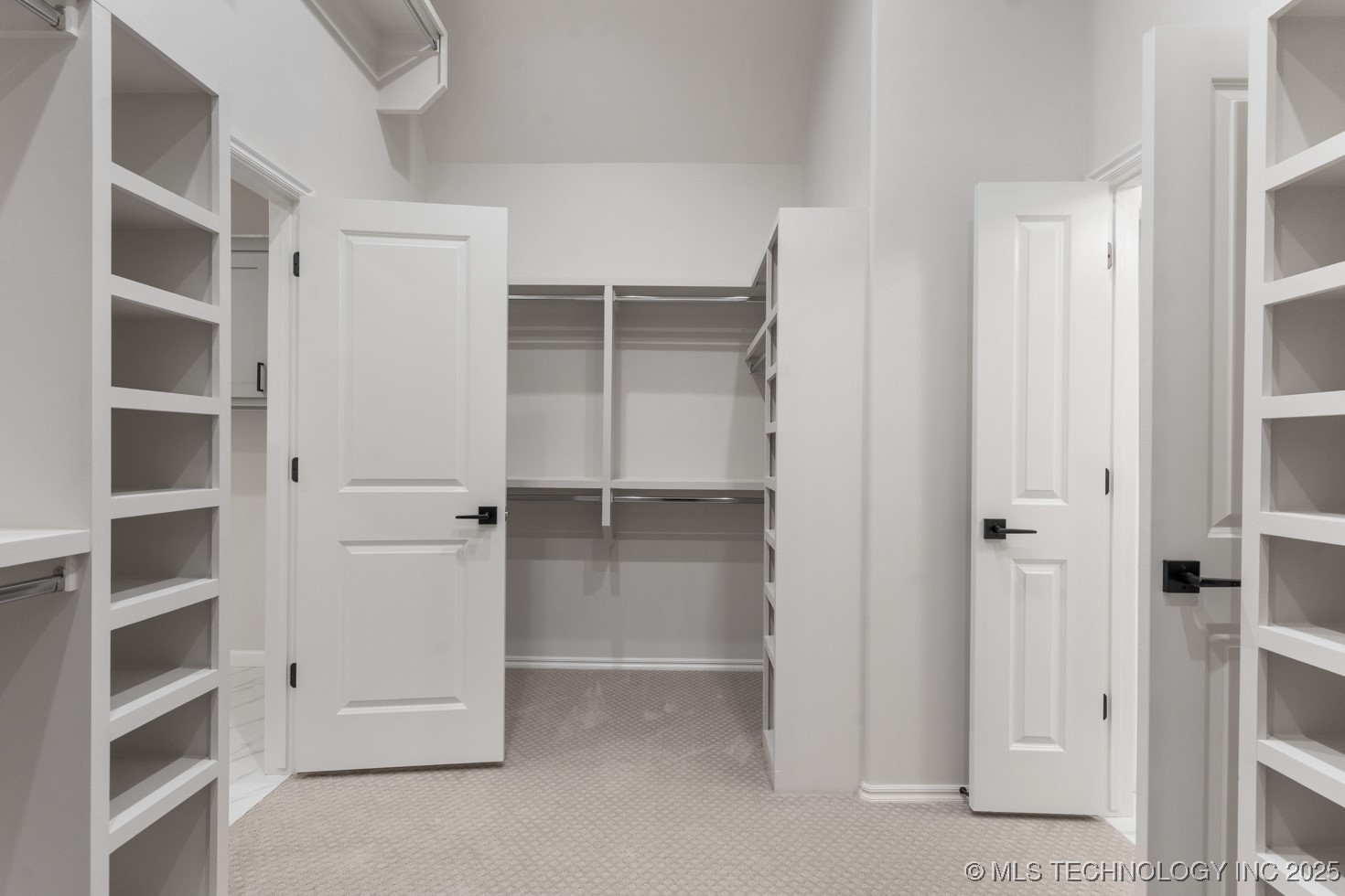 6617 S Fir Avenue Property Photo 44