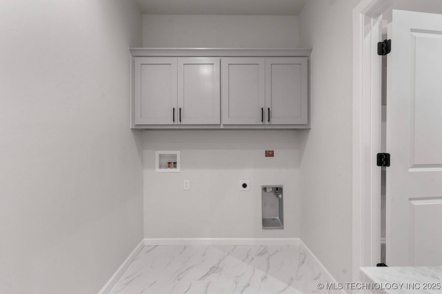 6617 S Fir Avenue Property Photo 46