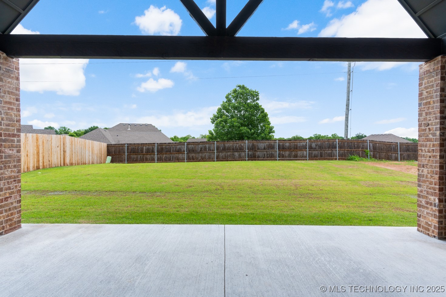 6617 S Fir Avenue Property Photo 49