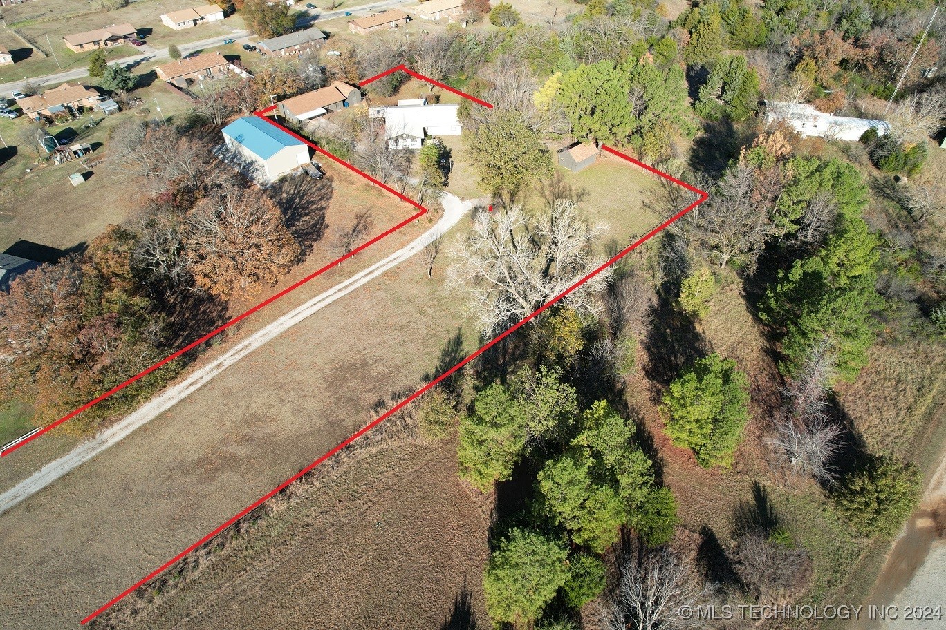 580 County Road Property Photo 2