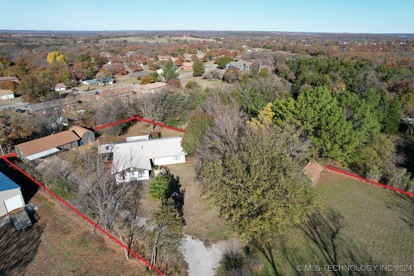 580 County Road Property Photo 3