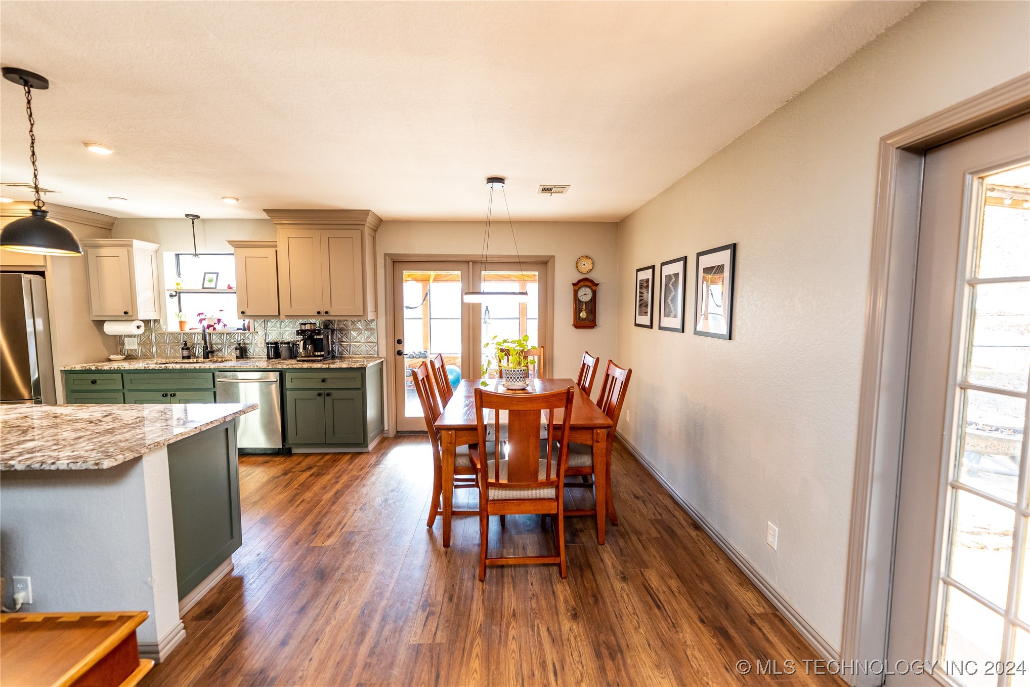 580 County Road Property Photo 12