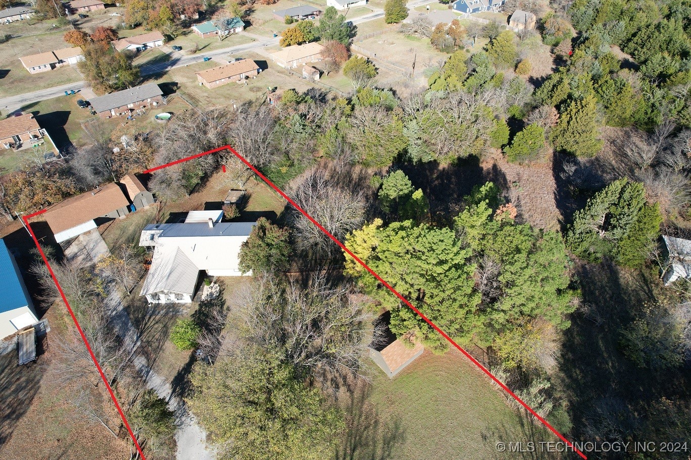 580 County Road Property Photo 42
