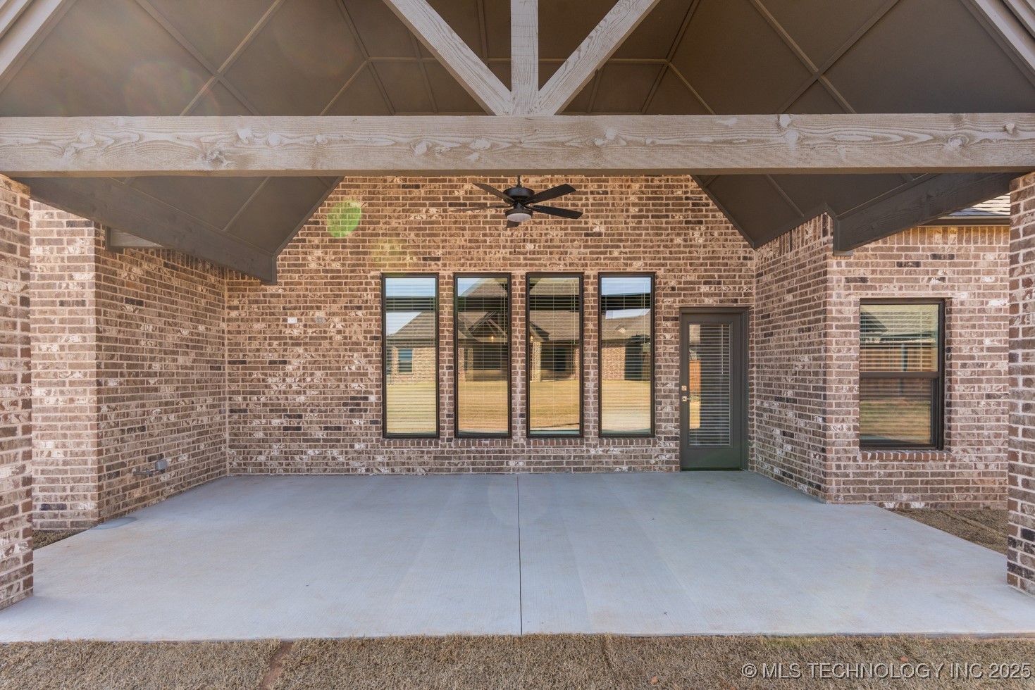 2708 W Van Buren Court Property Photo 29