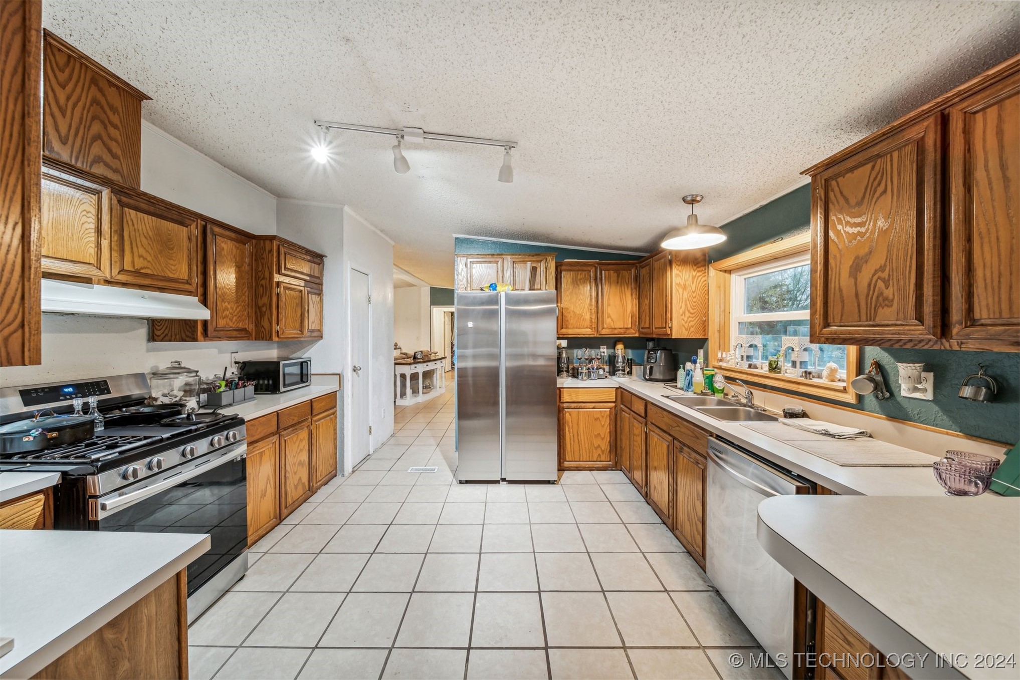 14894 E Main Street Property Photo 14