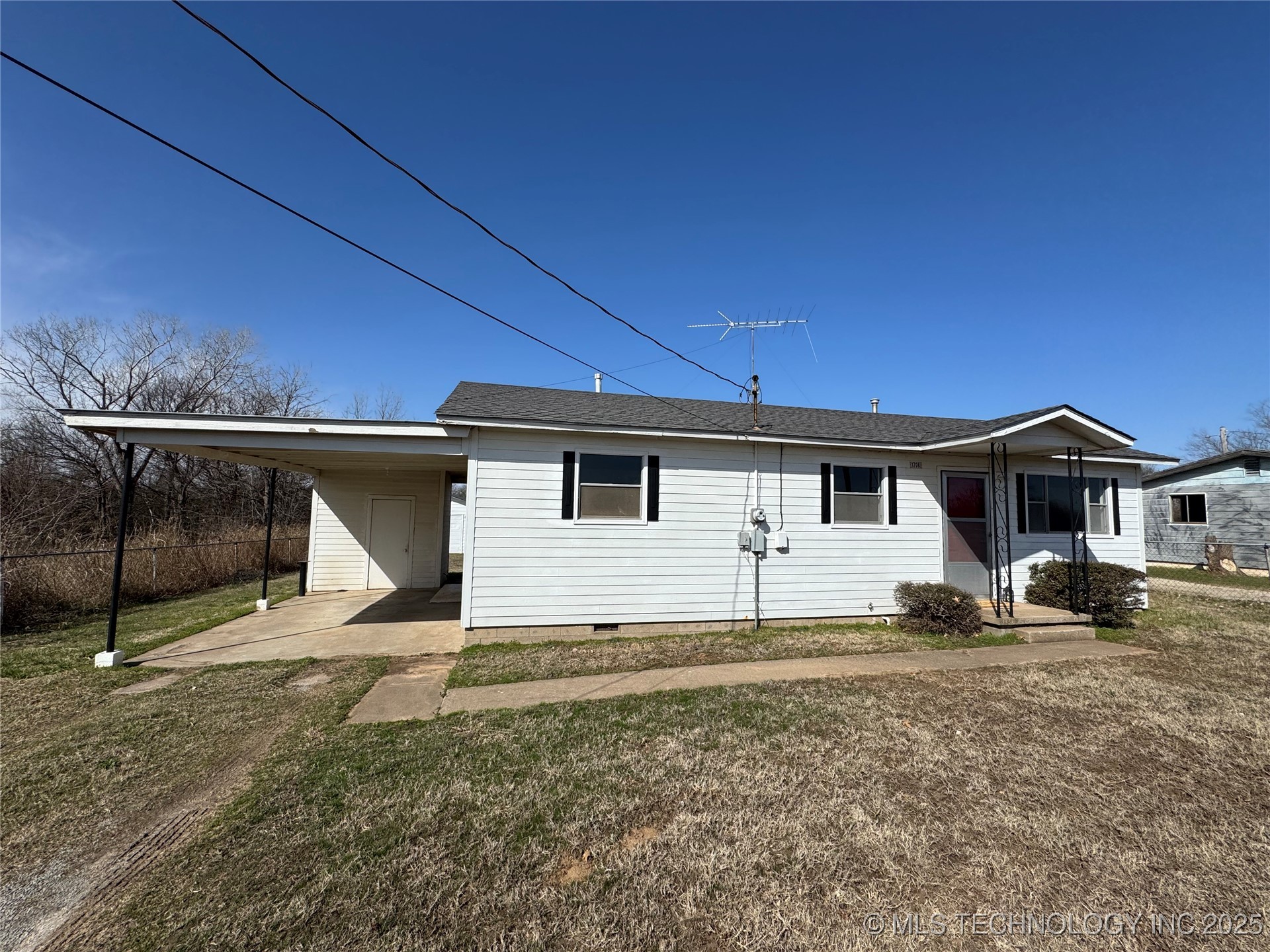 1708 N Linwood Avenue Property Photo 2