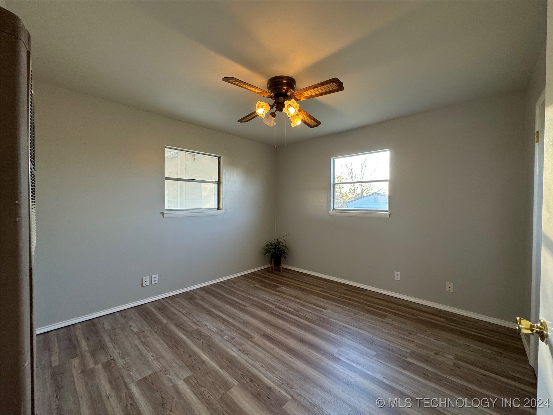 1708 N Linwood Avenue Property Photo 15