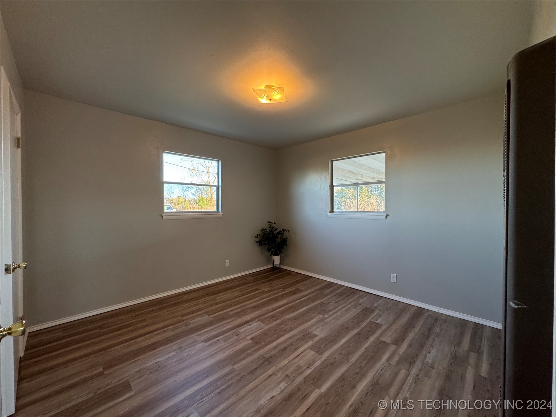 1708 N Linwood Avenue Property Photo 27