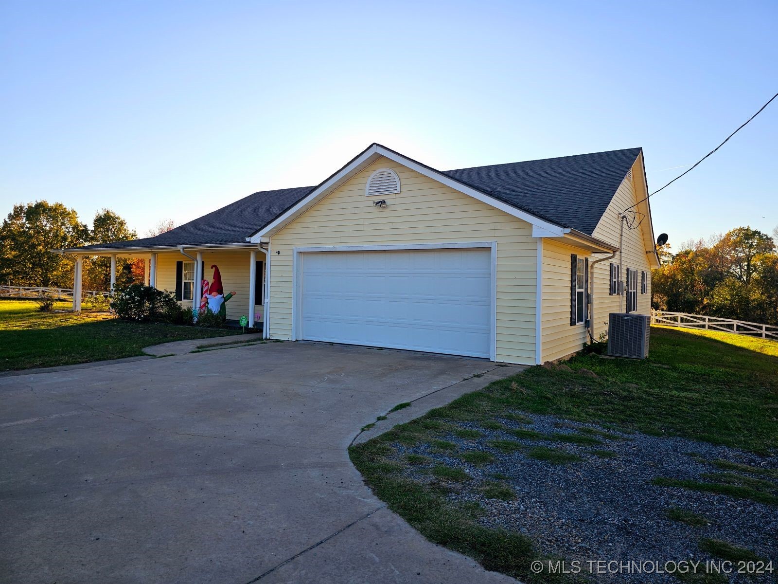 80 N 4160 Road Property Photo 2