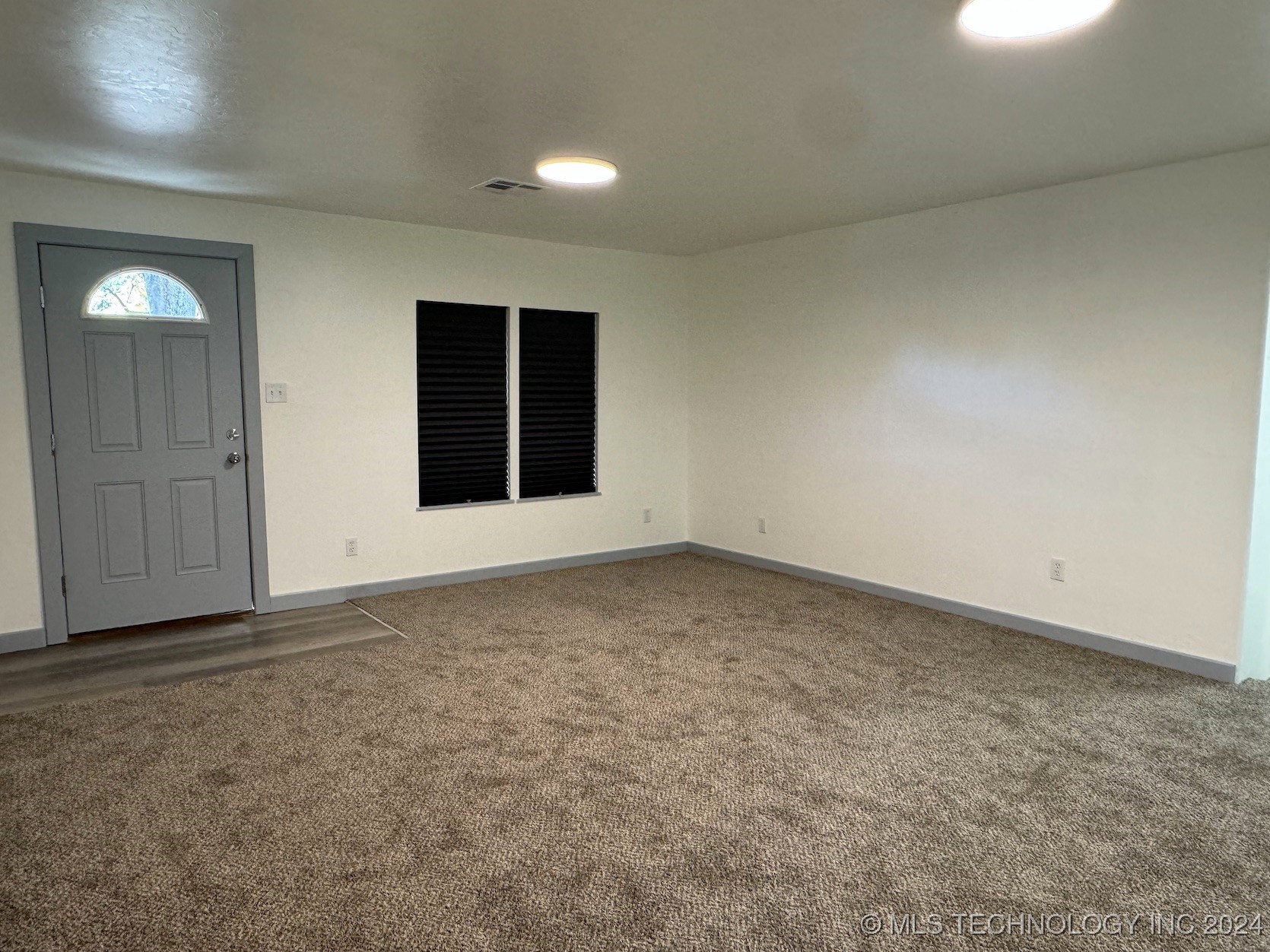 1409 Pawnee Property Photo 4