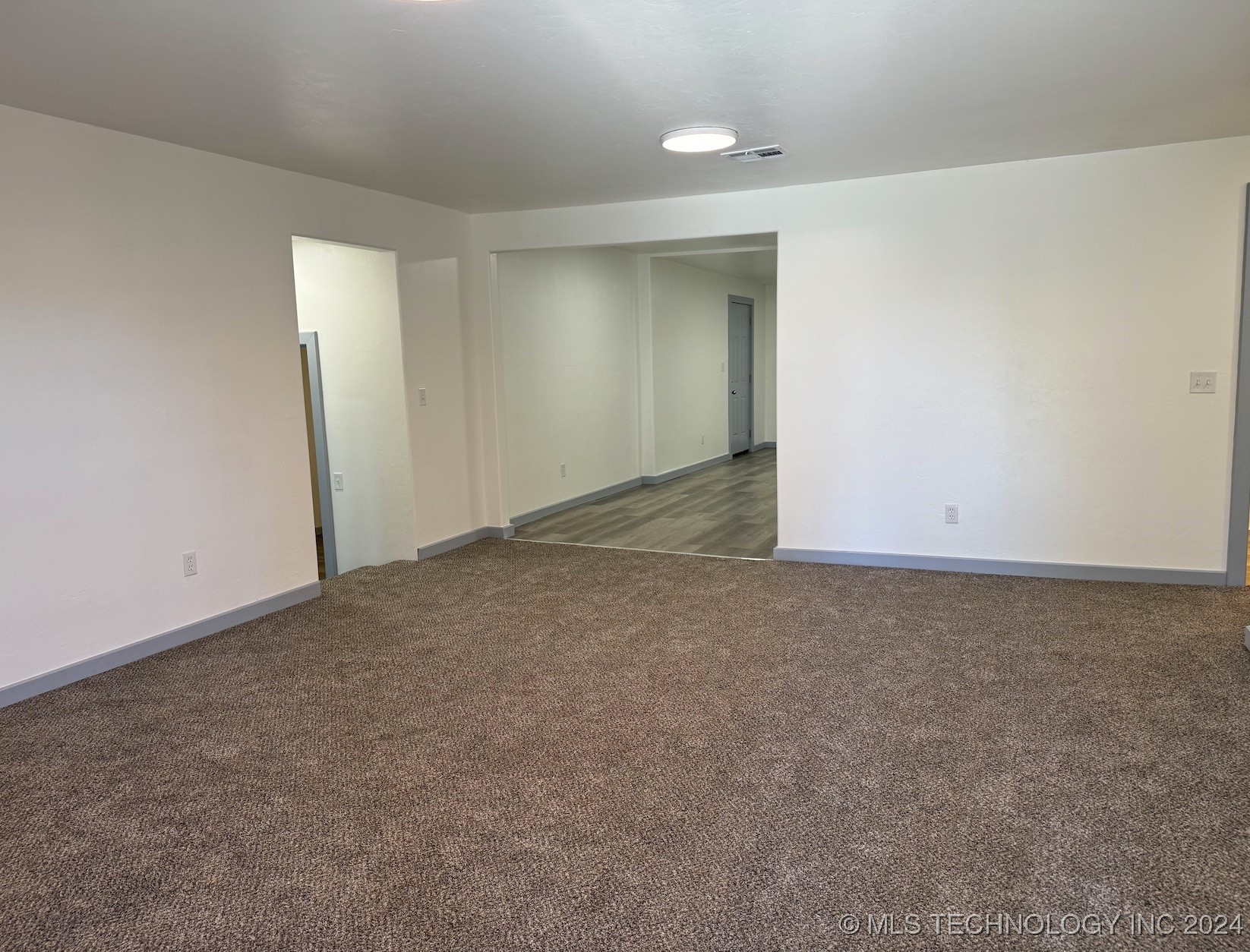 1409 Pawnee Property Photo 5