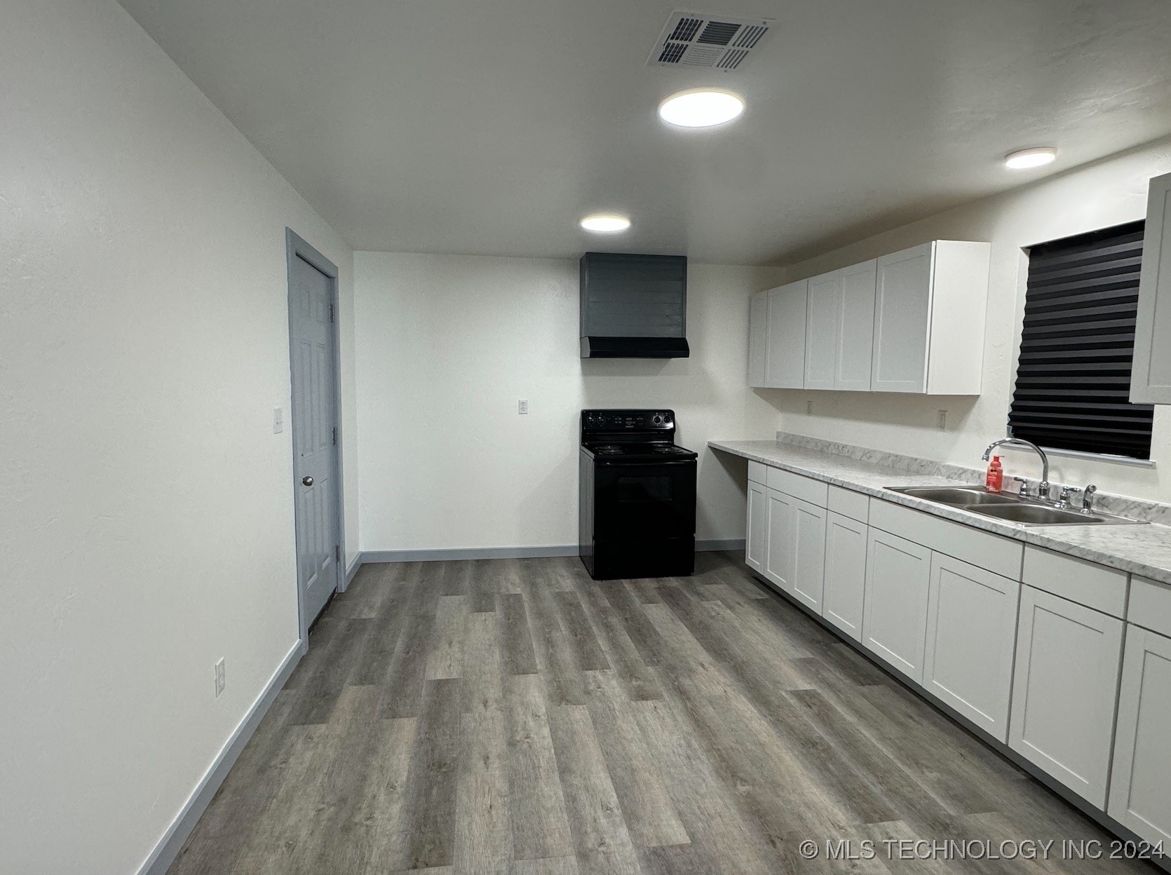 1409 Pawnee Property Photo 6