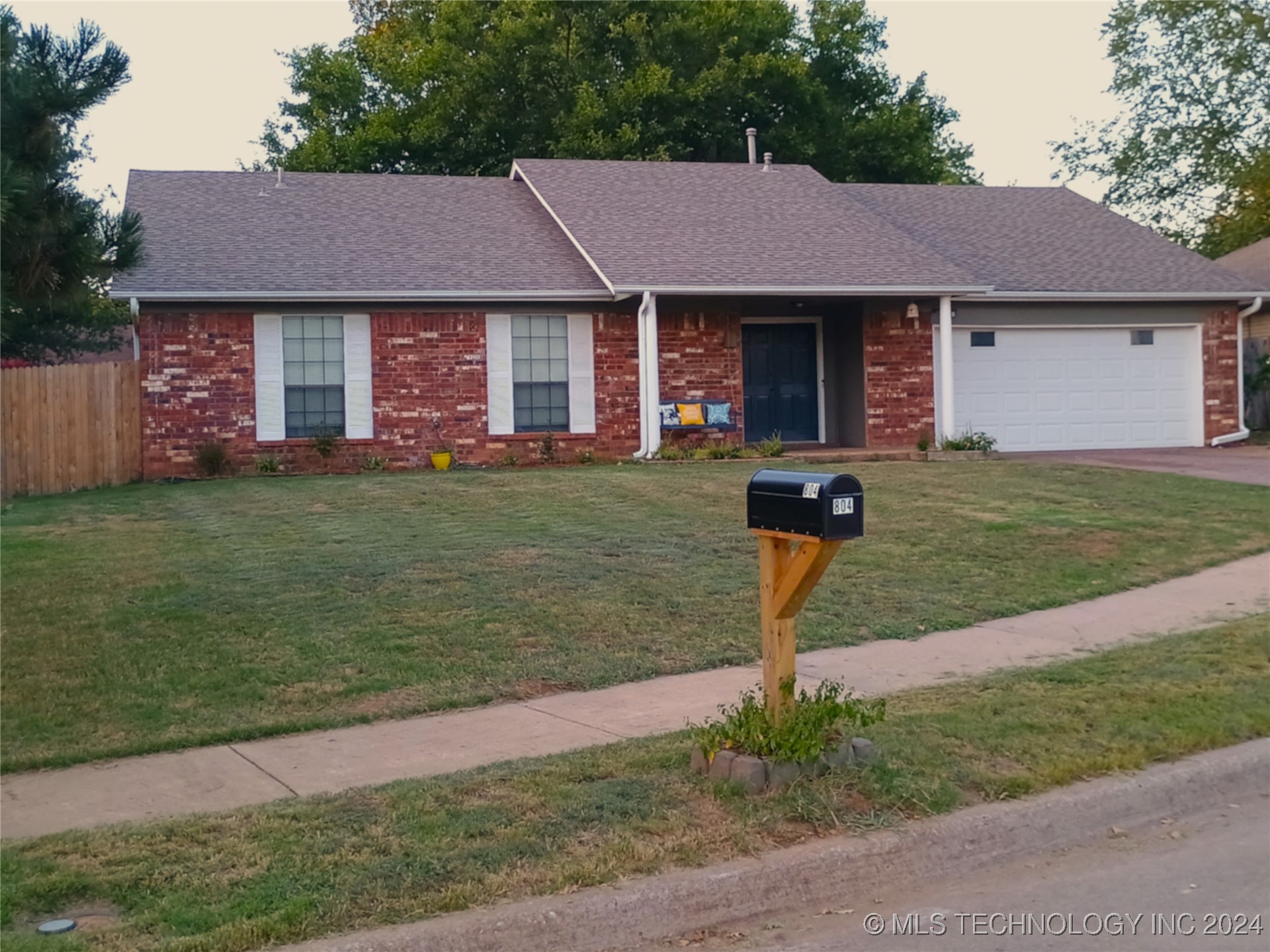 804 W Glendale Street Property Photo