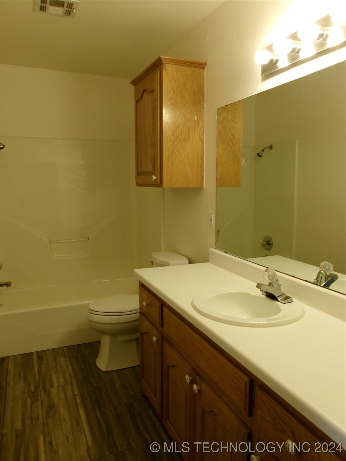 31040 S Lona Valley Road Property Photo 15