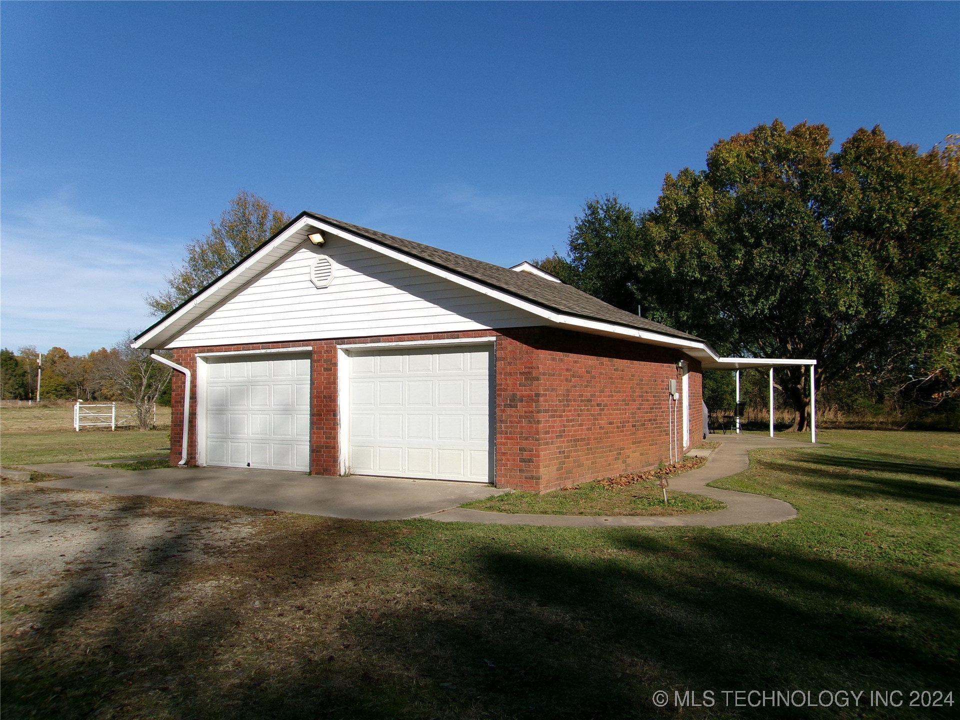 31040 S Lona Valley Road Property Photo 31