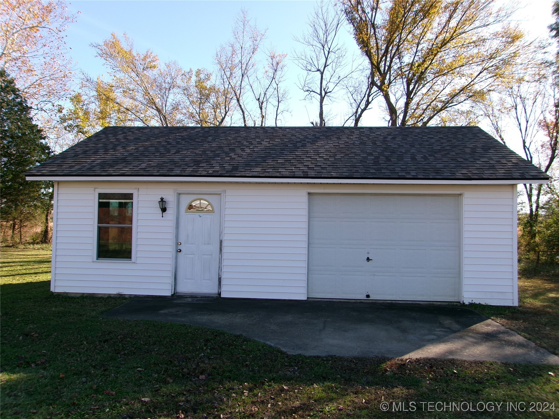 31040 S Lona Valley Road Property Photo 33