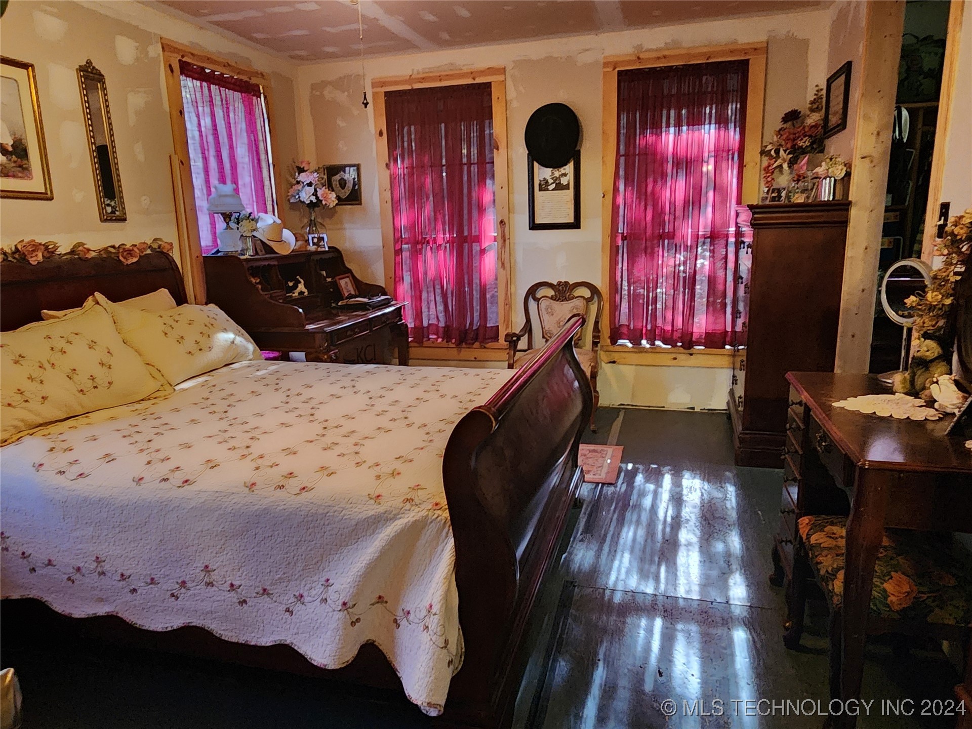 164548 N 4293 Property Photo 7