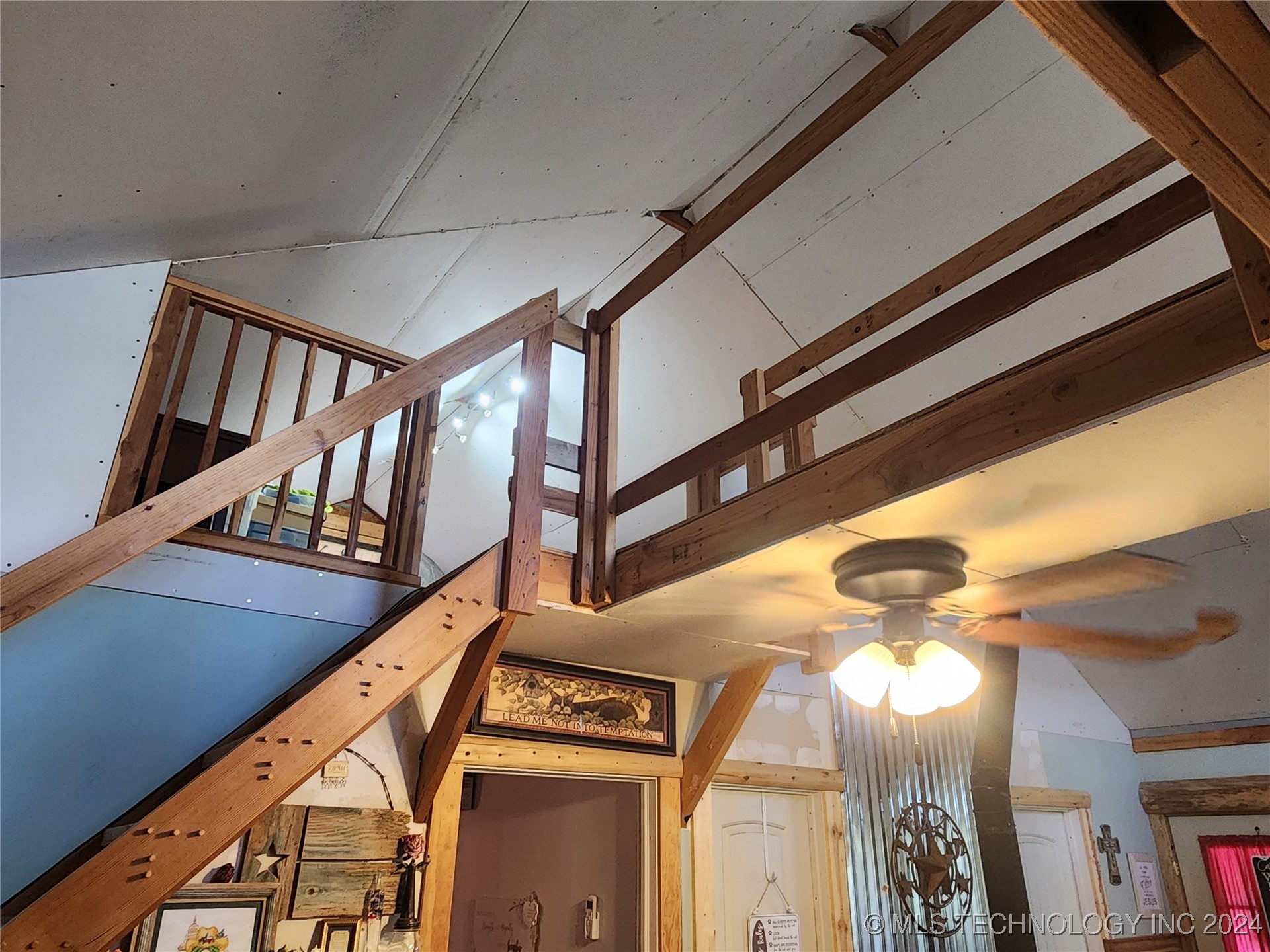 164548 N 4293 Property Photo 11