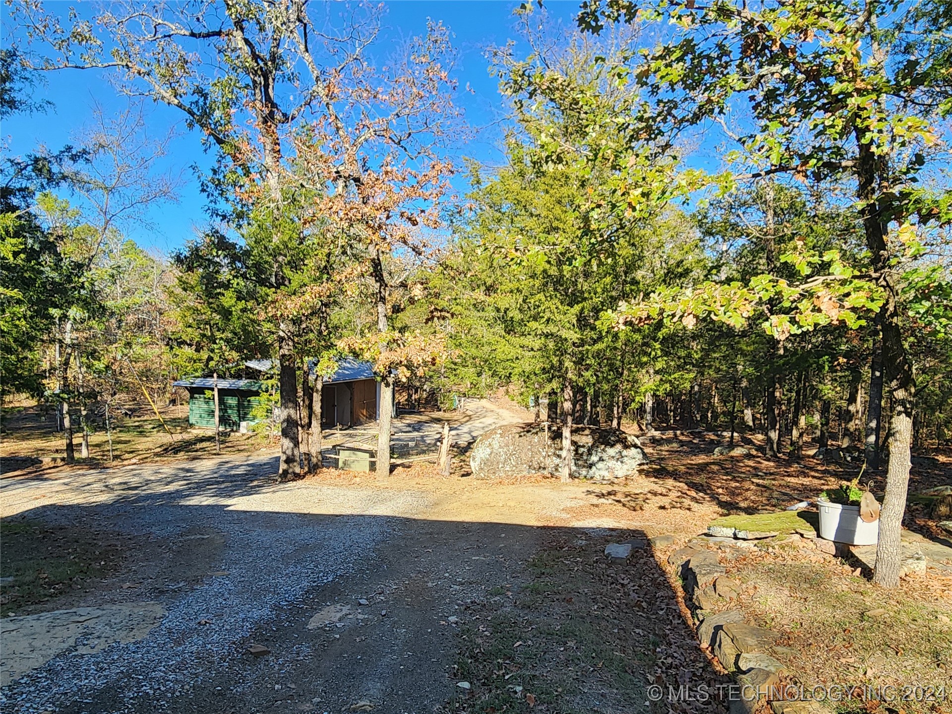 164548 N 4293 Property Photo 24