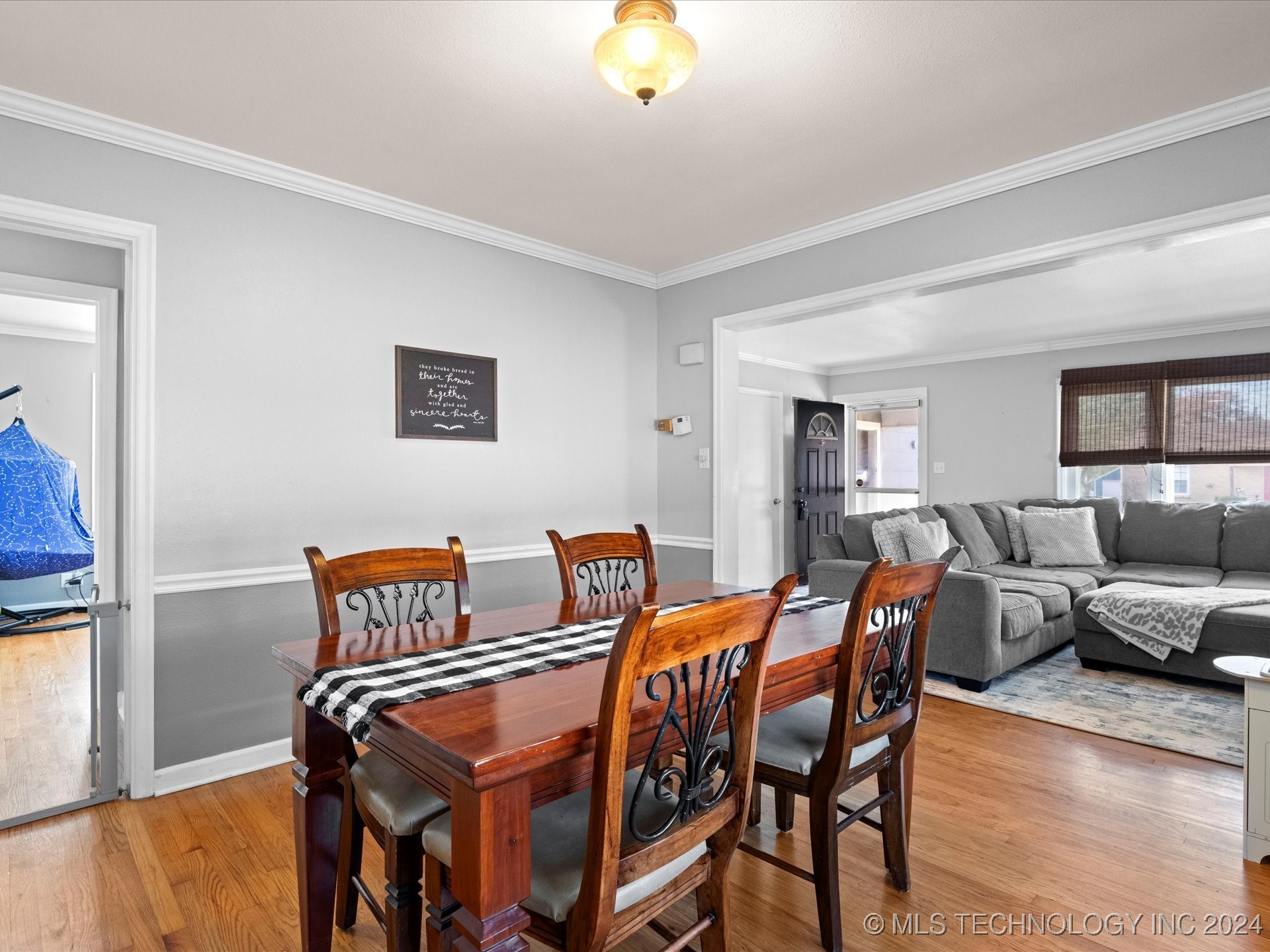 1942 S Dewey Avenue Property Photo 8