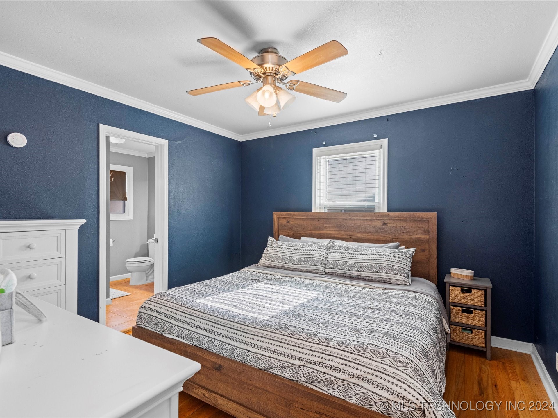 1942 S Dewey Avenue Property Photo 17