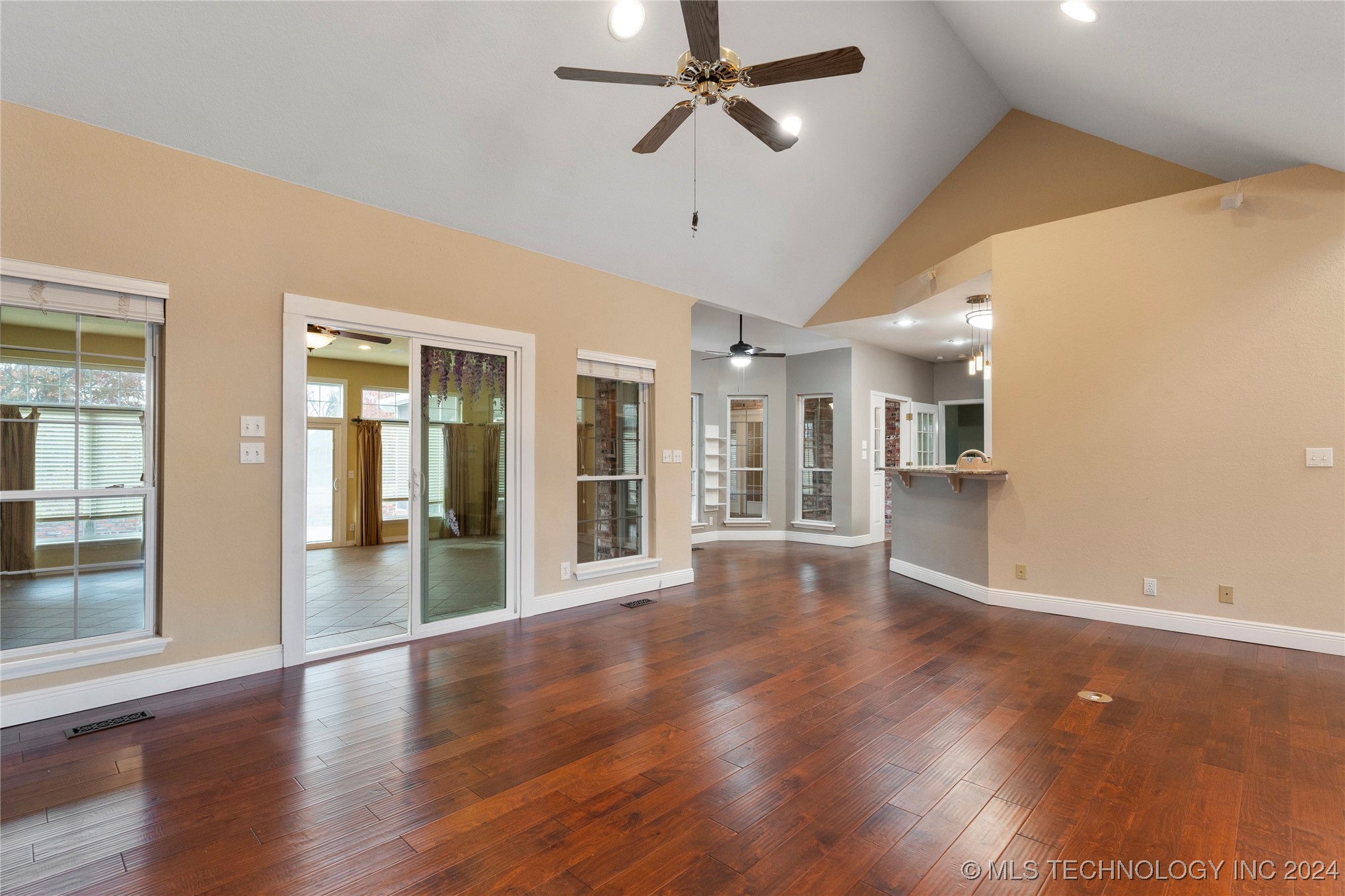 3205 Heritage Drive Property Photo 11