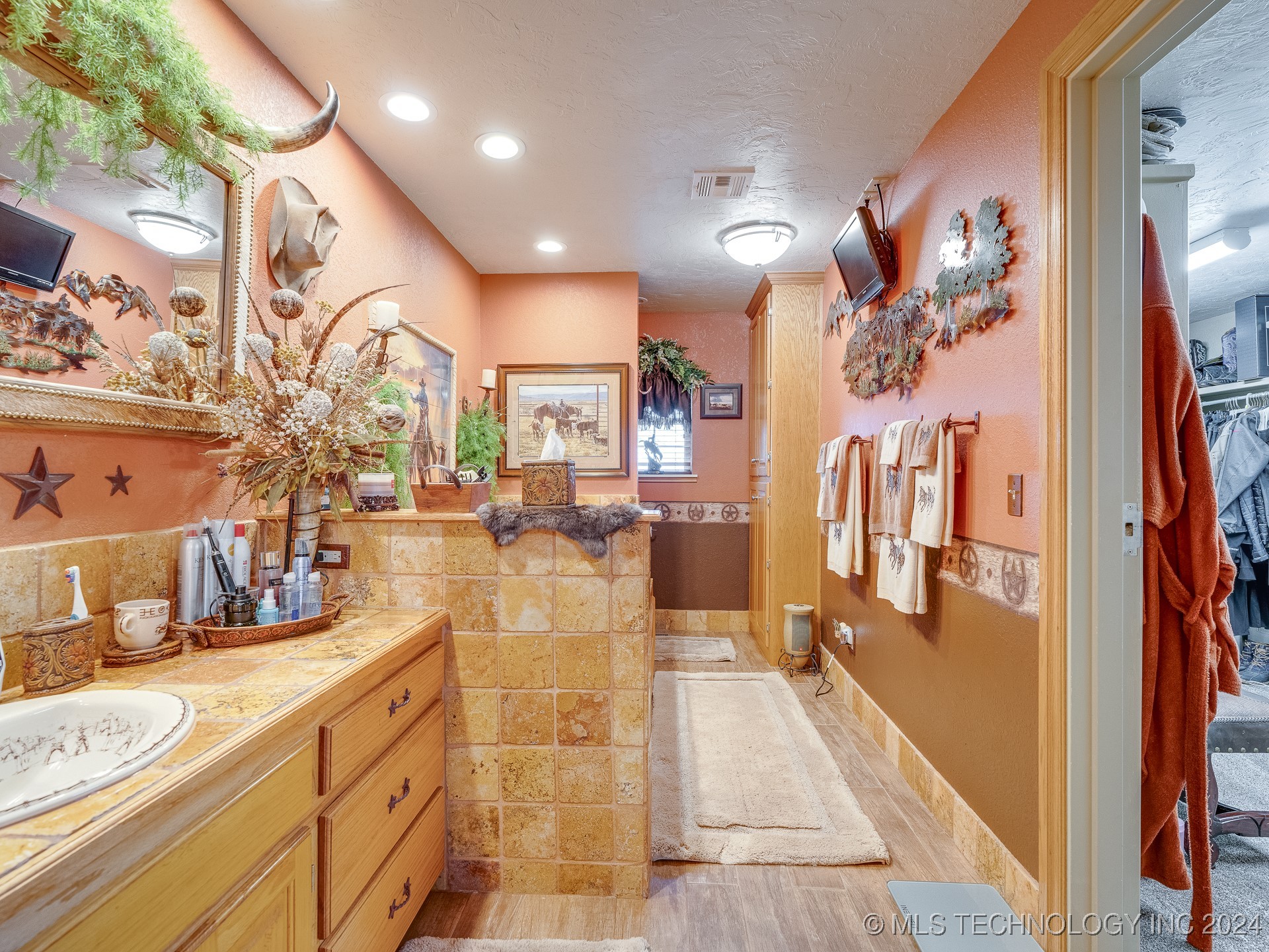 25620 County Road 1515 Property Photo 20