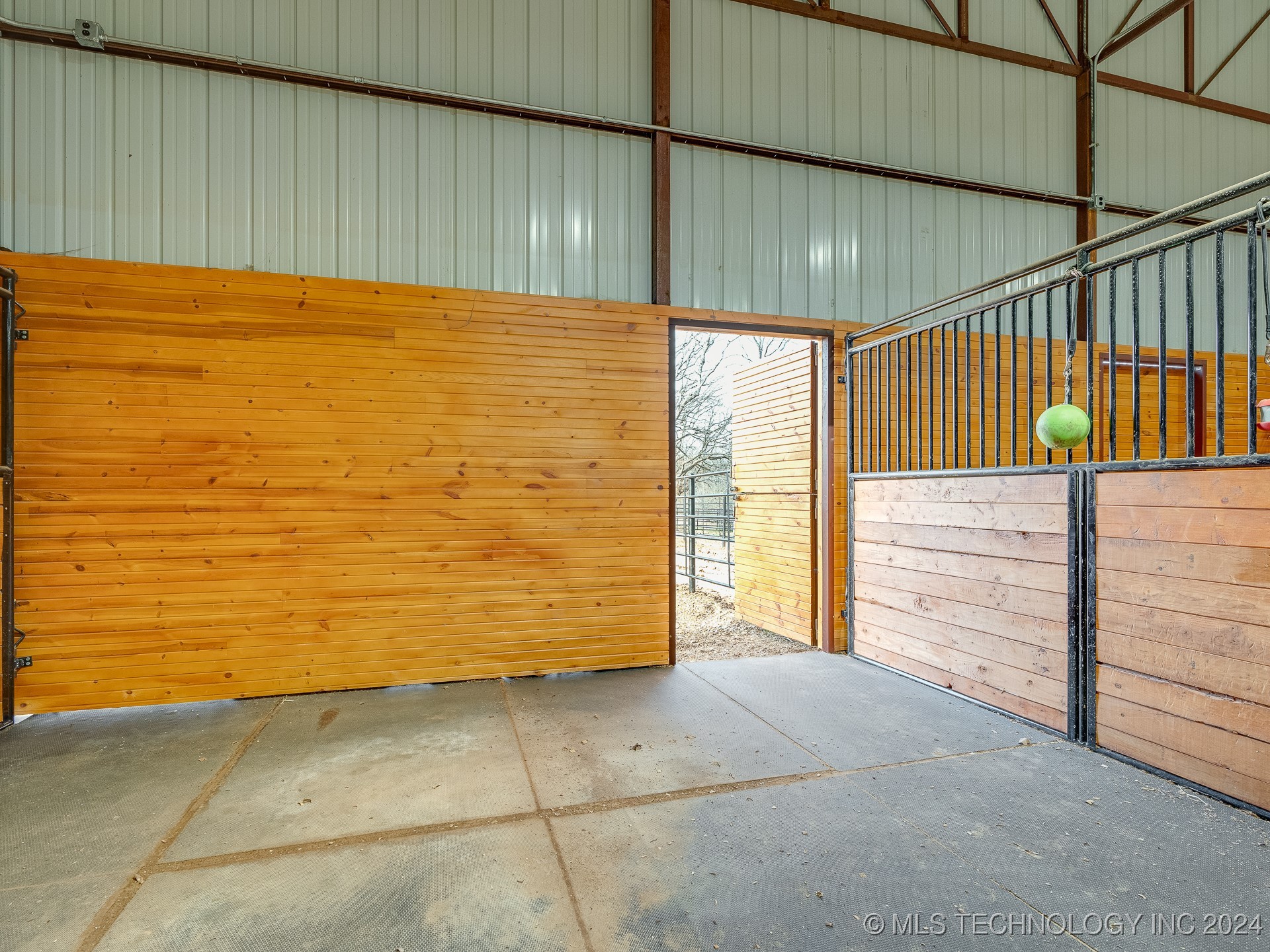 25620 County Road 1515 Property Photo 43