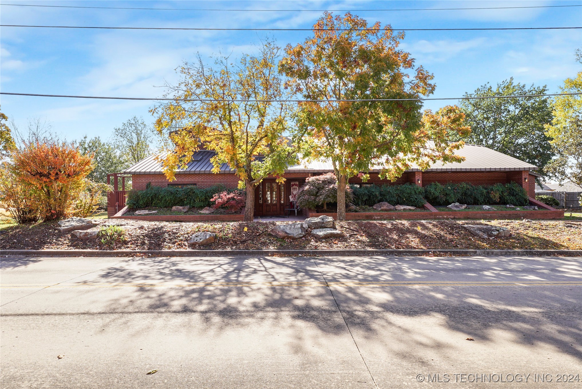 1200 Mcarthur Lane Property Photo 1