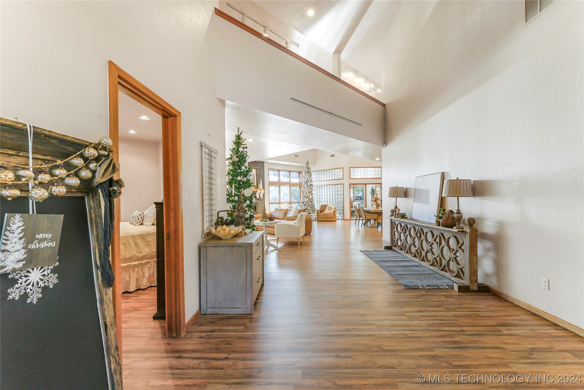 1200 Mcarthur Lane Property Photo 6