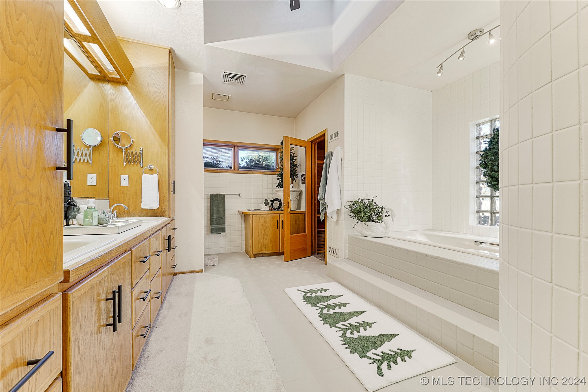 1200 Mcarthur Lane Property Photo 28