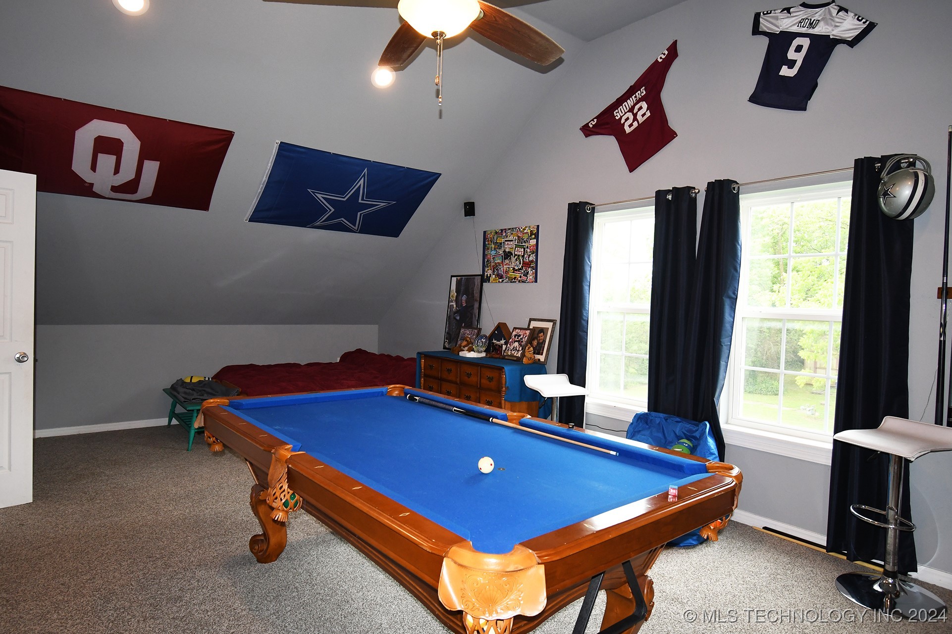 304 S Blackstone Street Property Photo 25