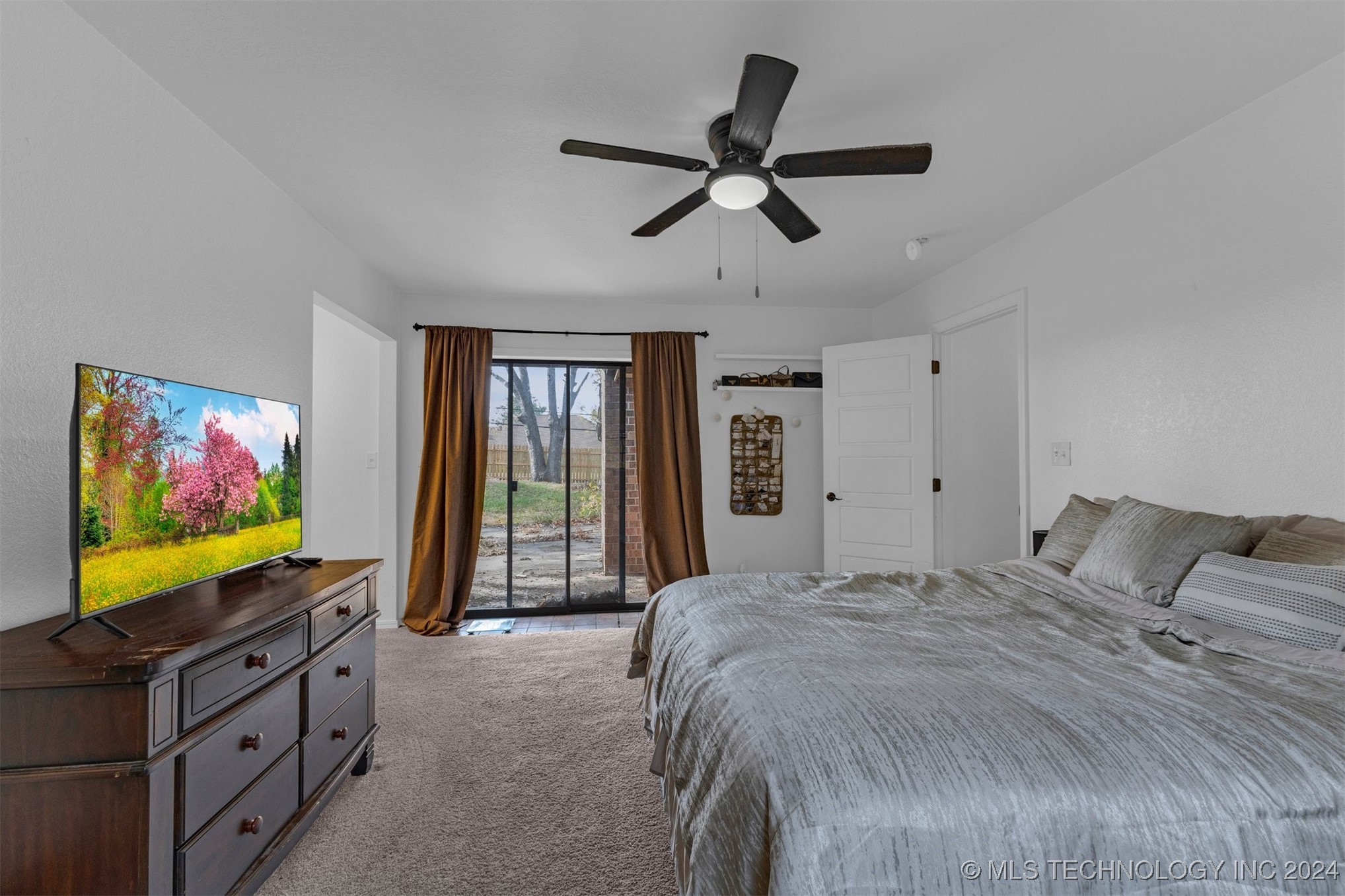 3011 W Berwick Street Property Photo 13