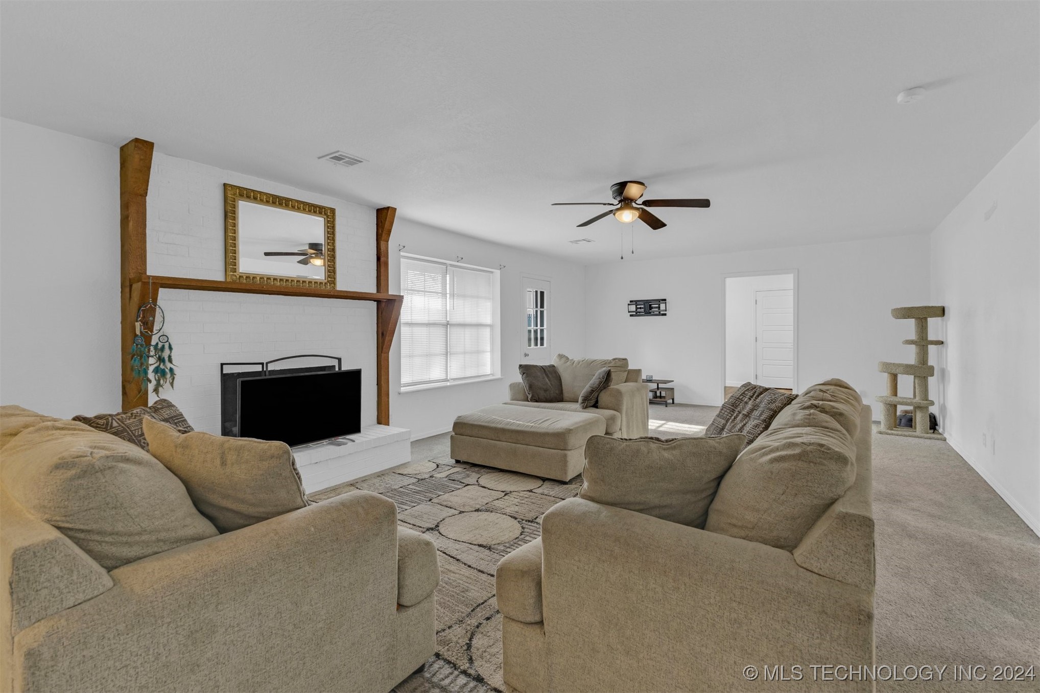 3011 W Berwick Street Property Photo 19