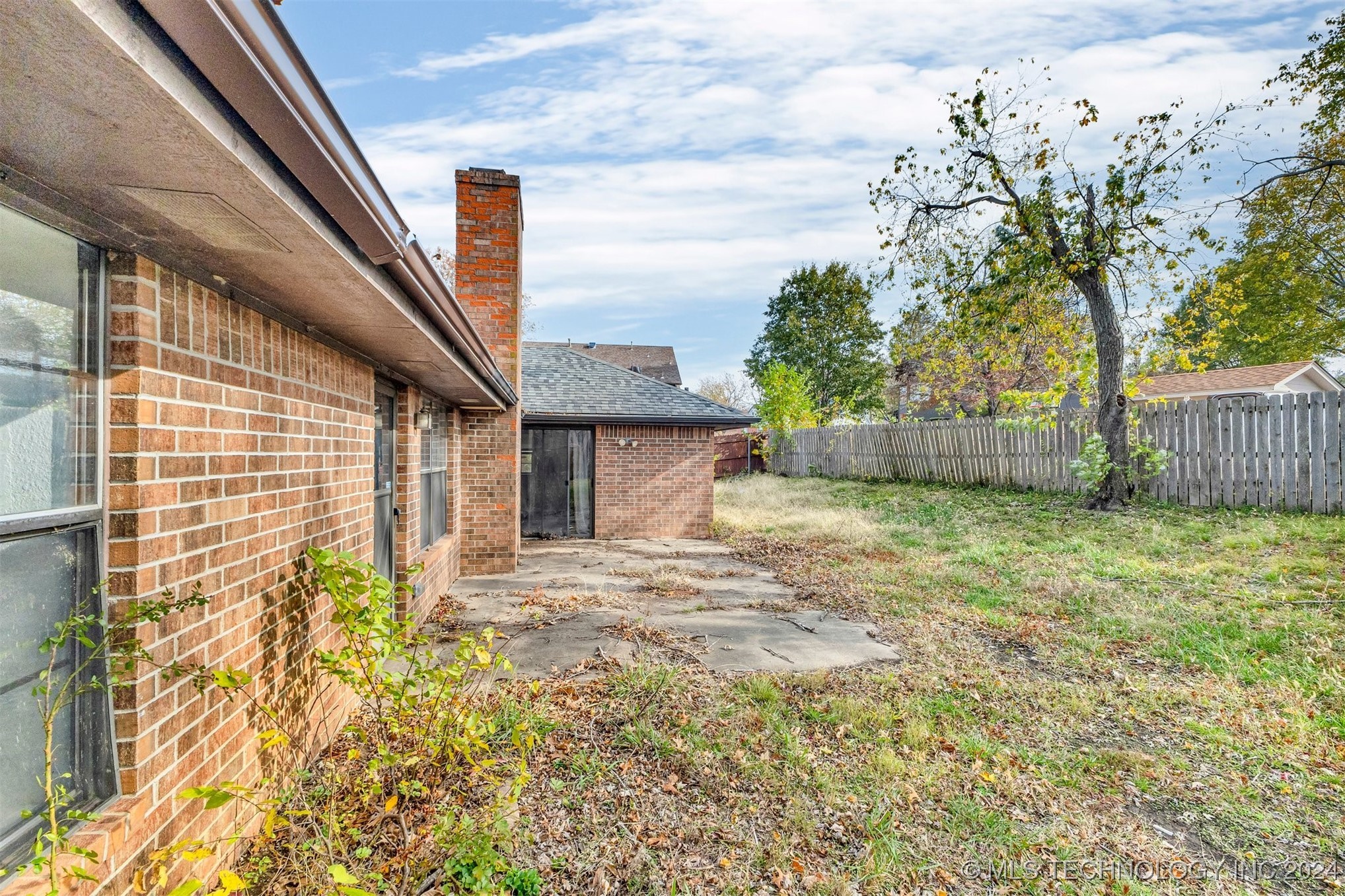 3011 W Berwick Street Property Photo 34