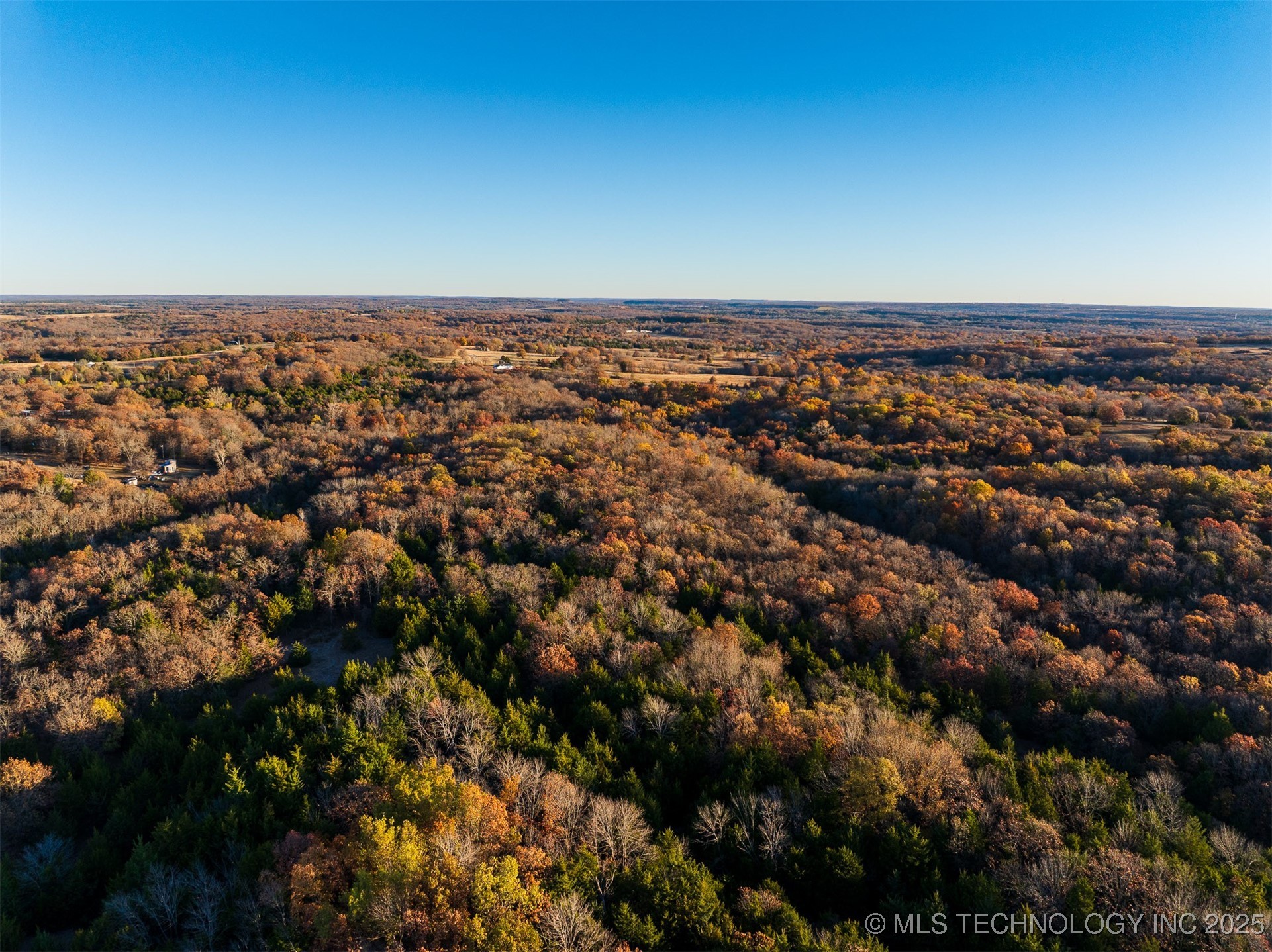 1 E 575 Road Property Photo 18