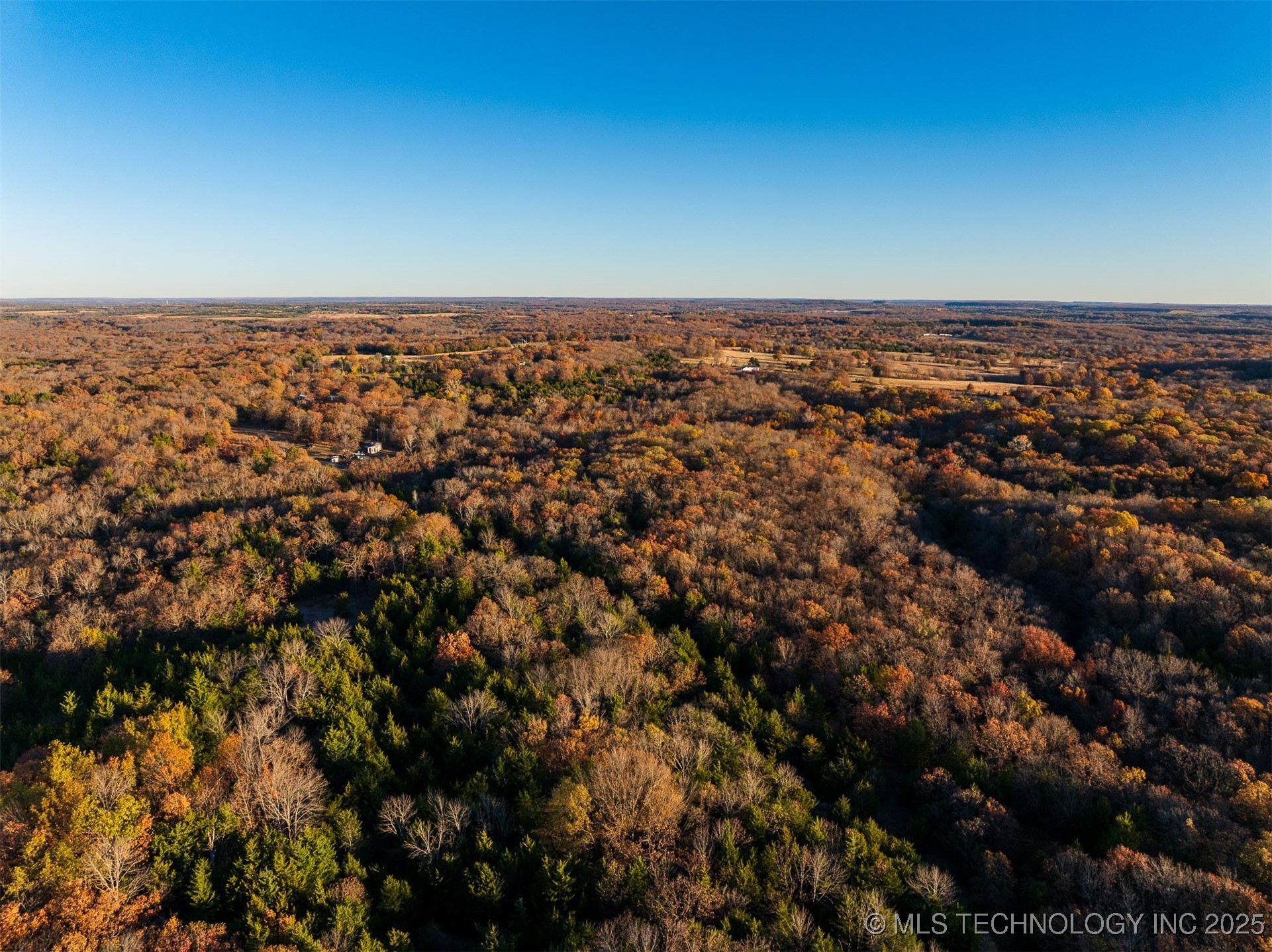 1 E 575 Road Property Photo 19