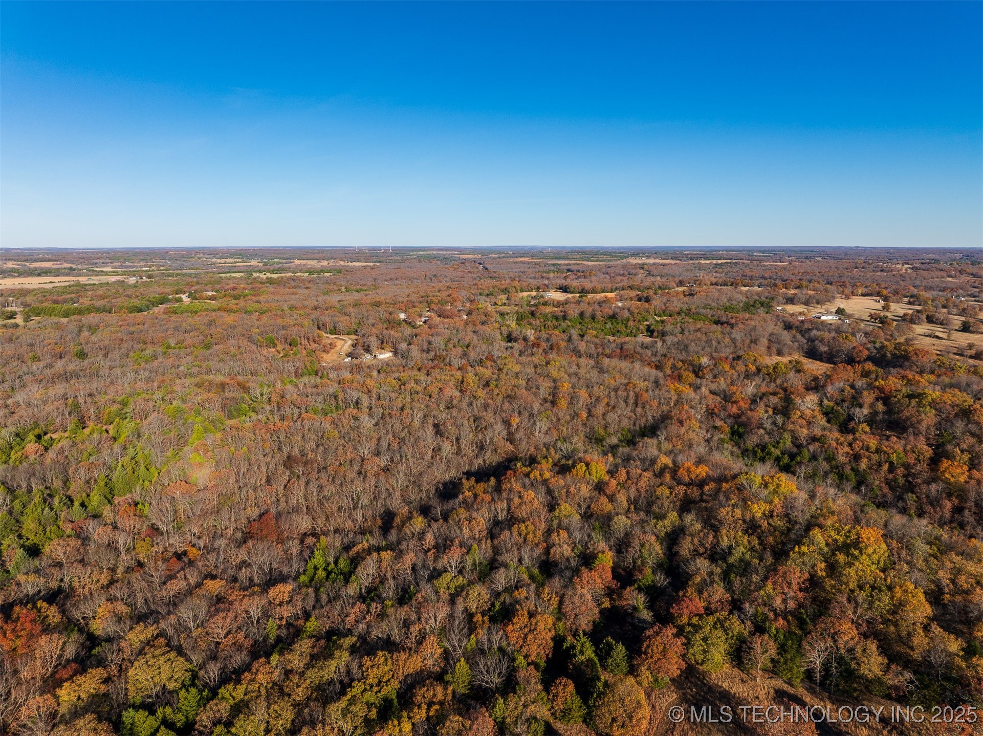 1 E 575 Road Property Photo 22