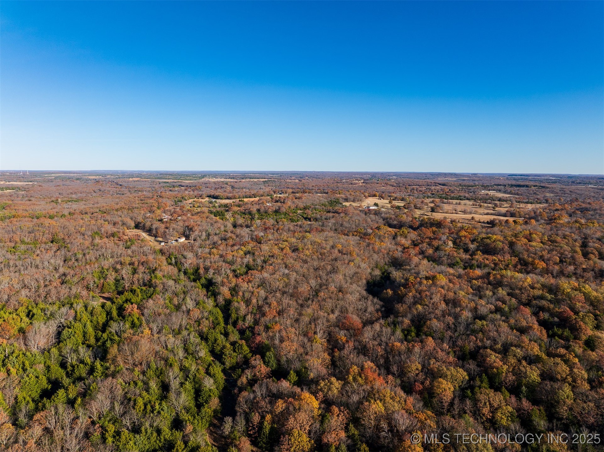 1 E 575 Road Property Photo 24
