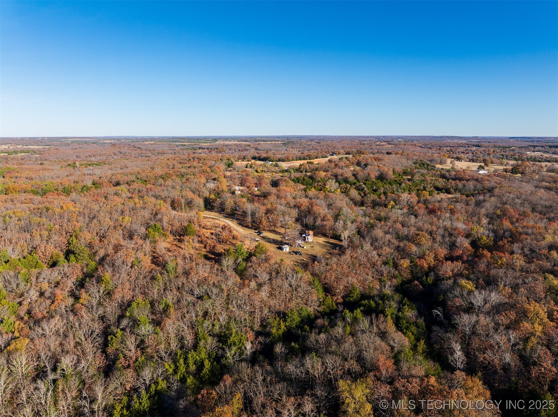 1 E 575 Road Property Photo 32