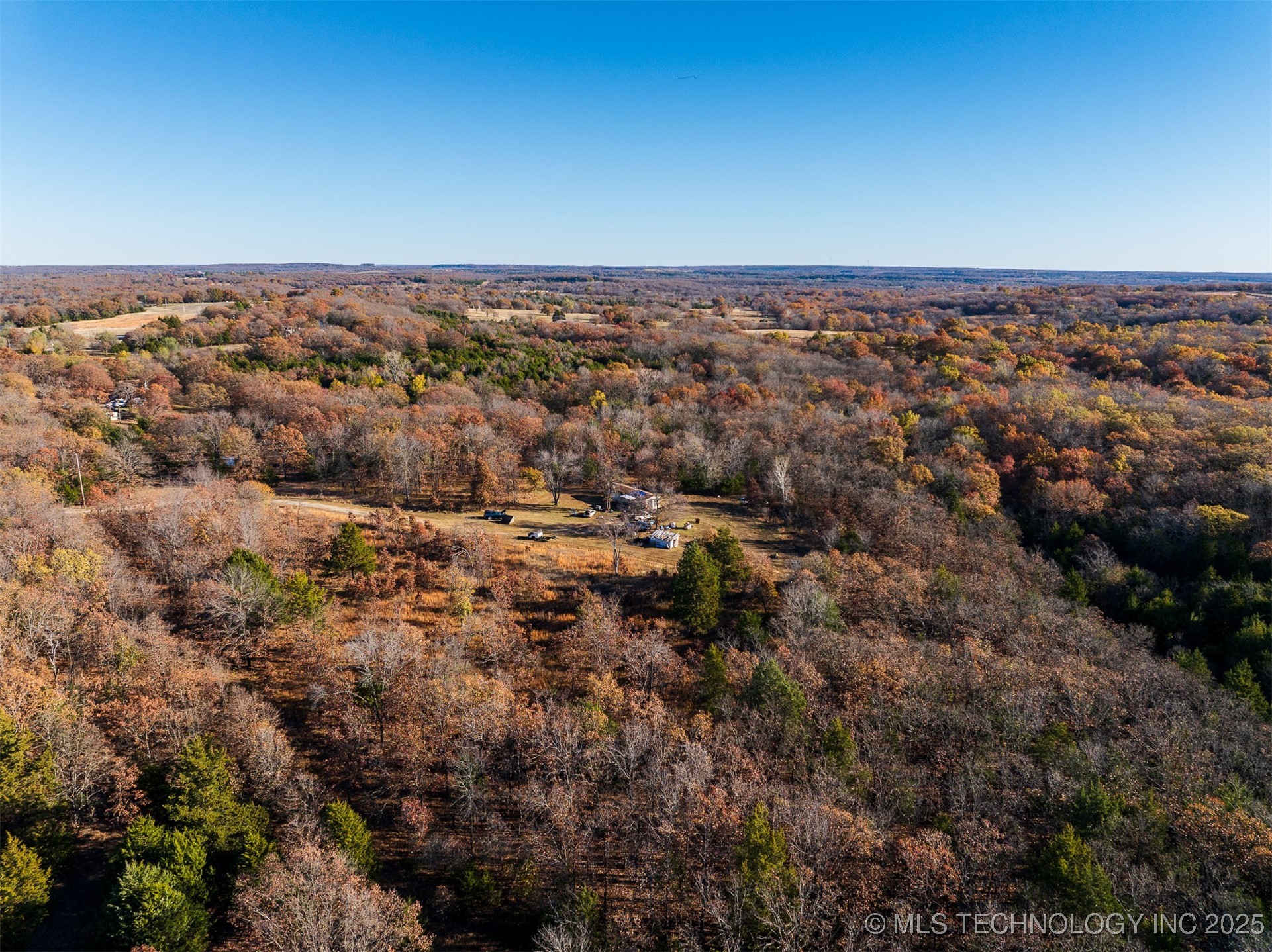 1 E 575 Road Property Photo 33