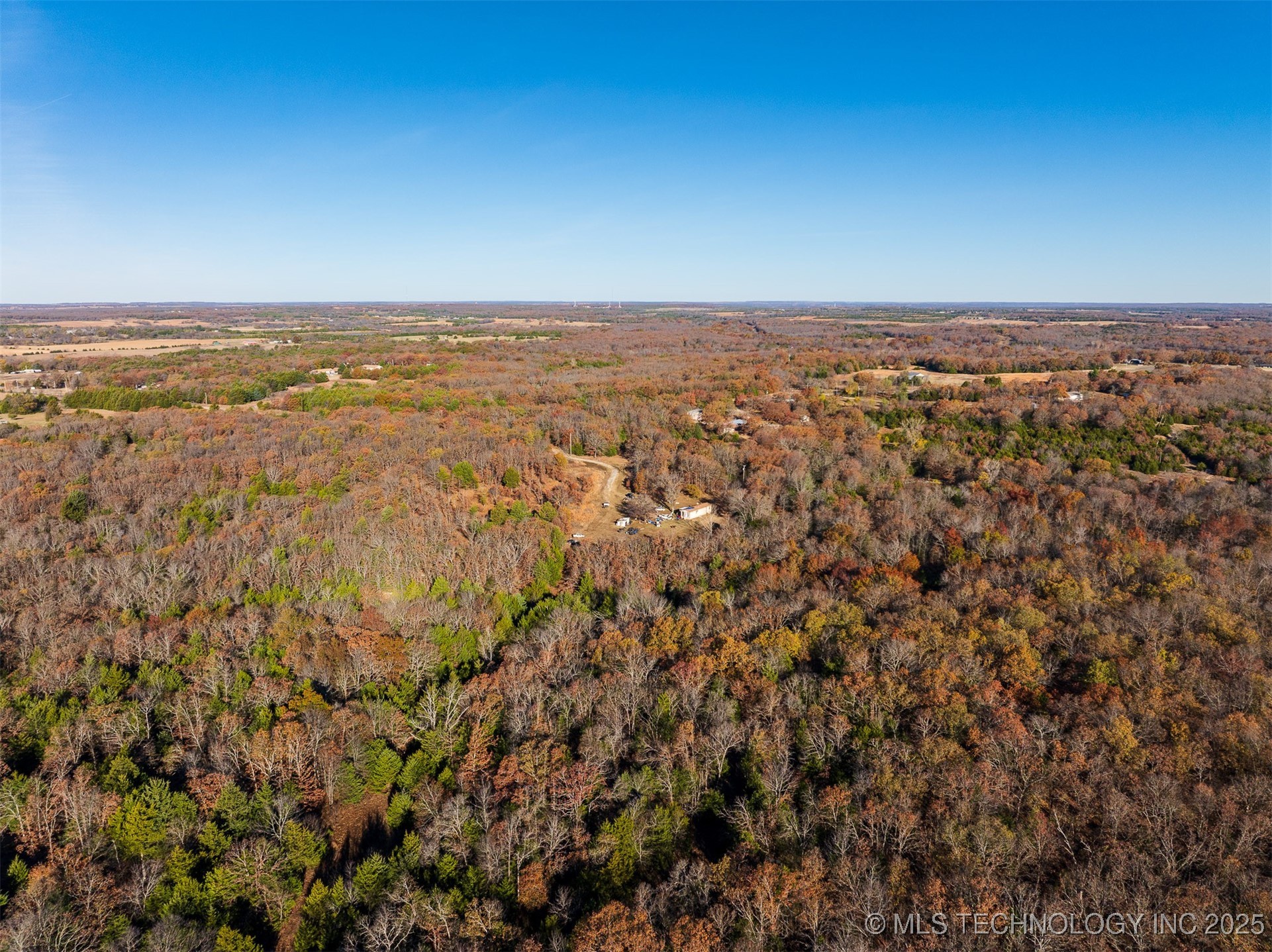 1 E 575 Road Property Photo 35