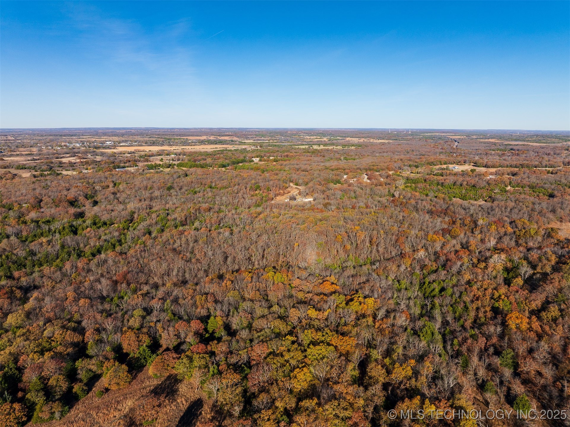 1 E 575 Road Property Photo 36