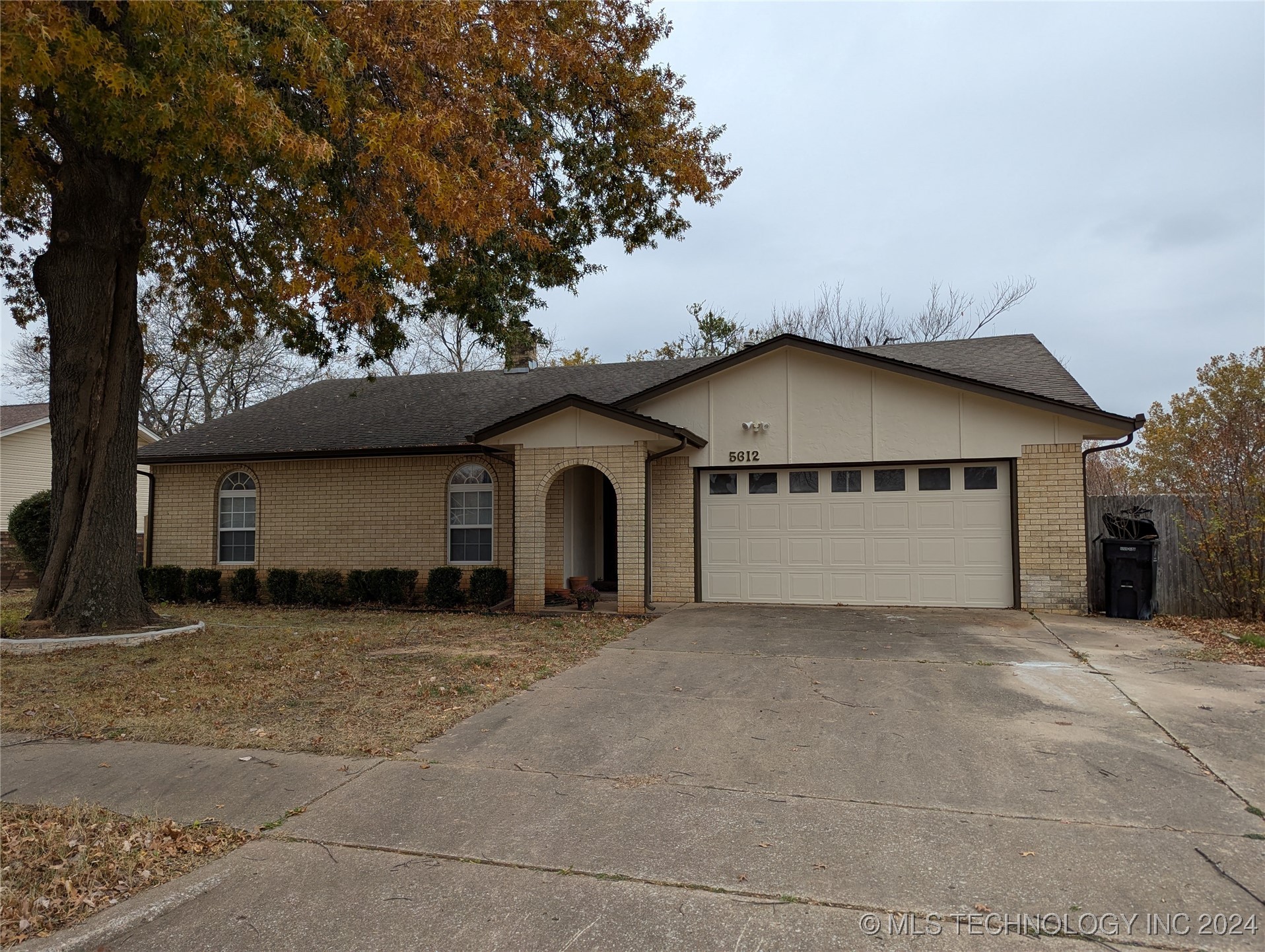 5612 S Birch Avenue Property Photo