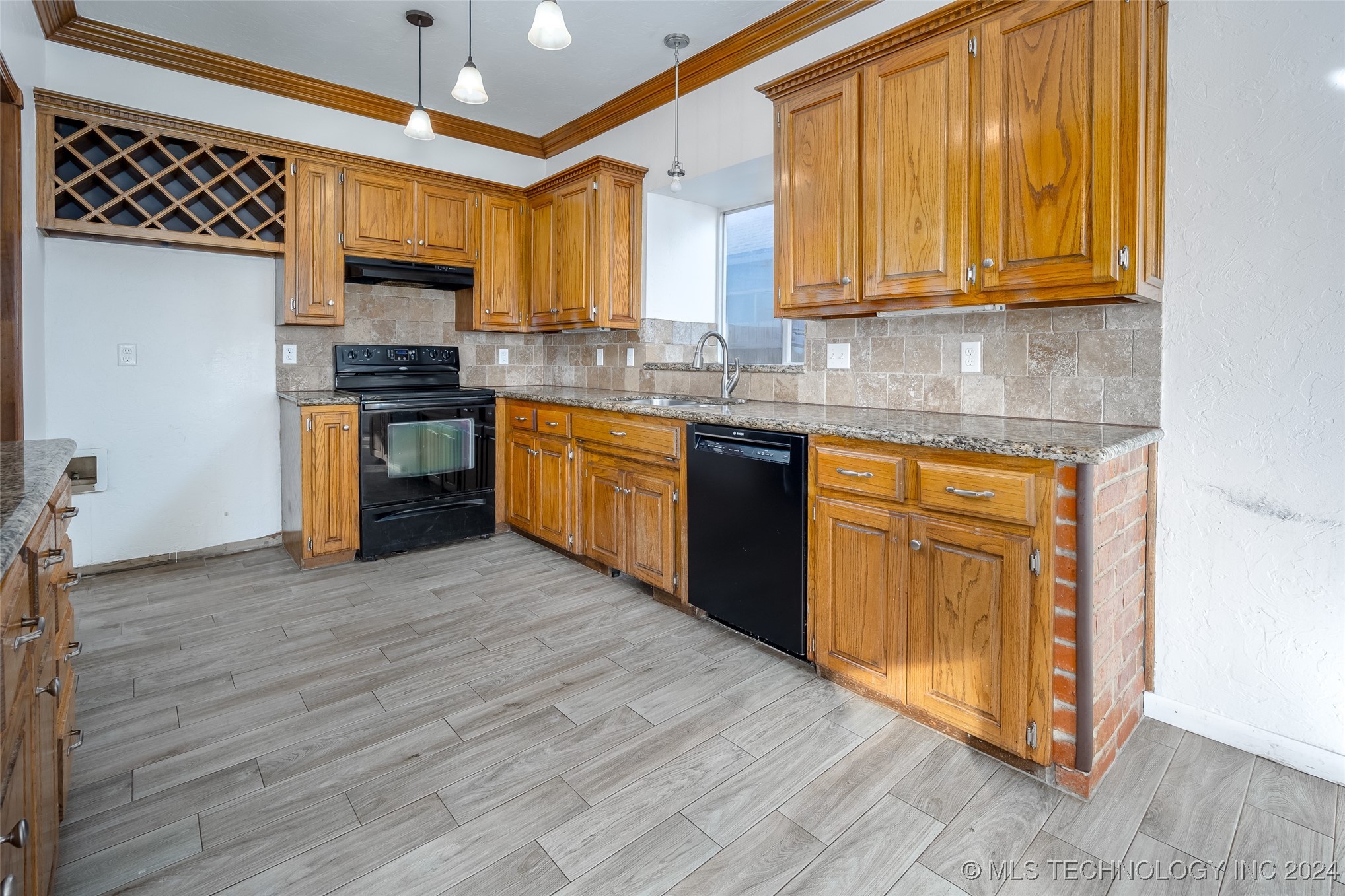 16304 Bandera Property Photo 24