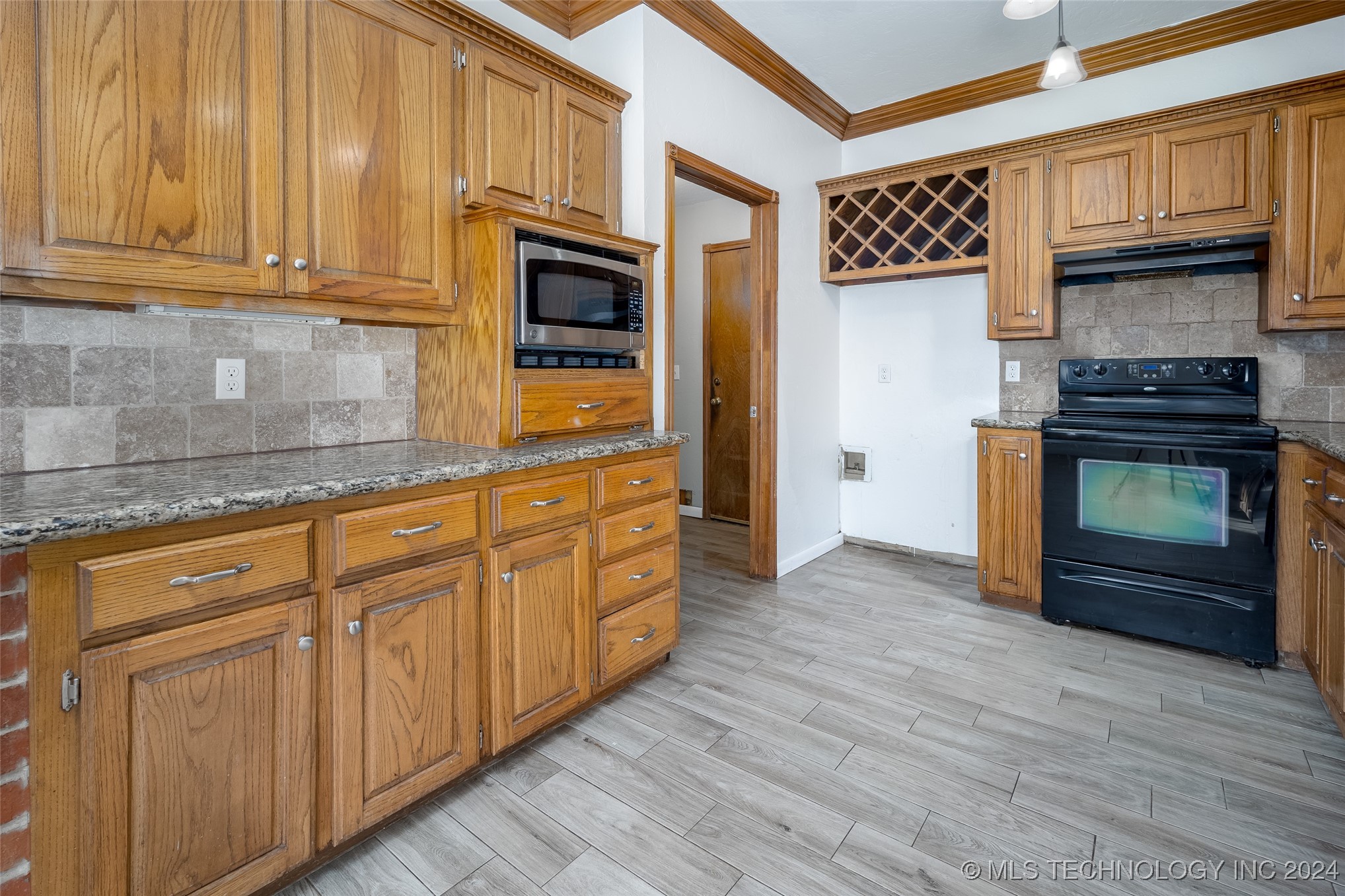 16304 Bandera Property Photo 25