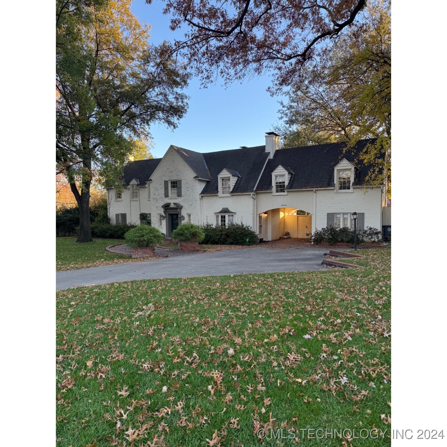 2520 E 30th Street Property Photo